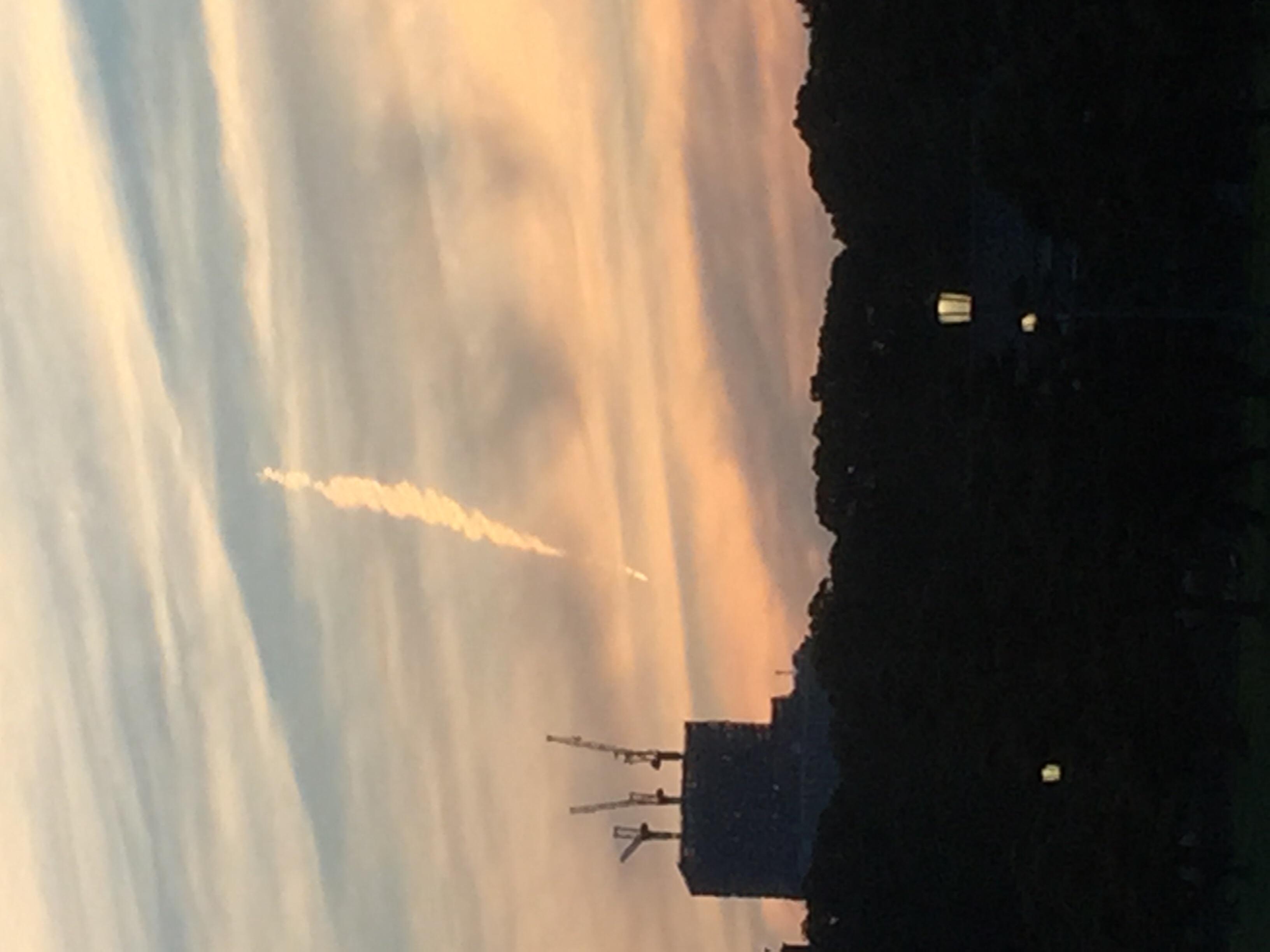 No.26561-1 地震雲