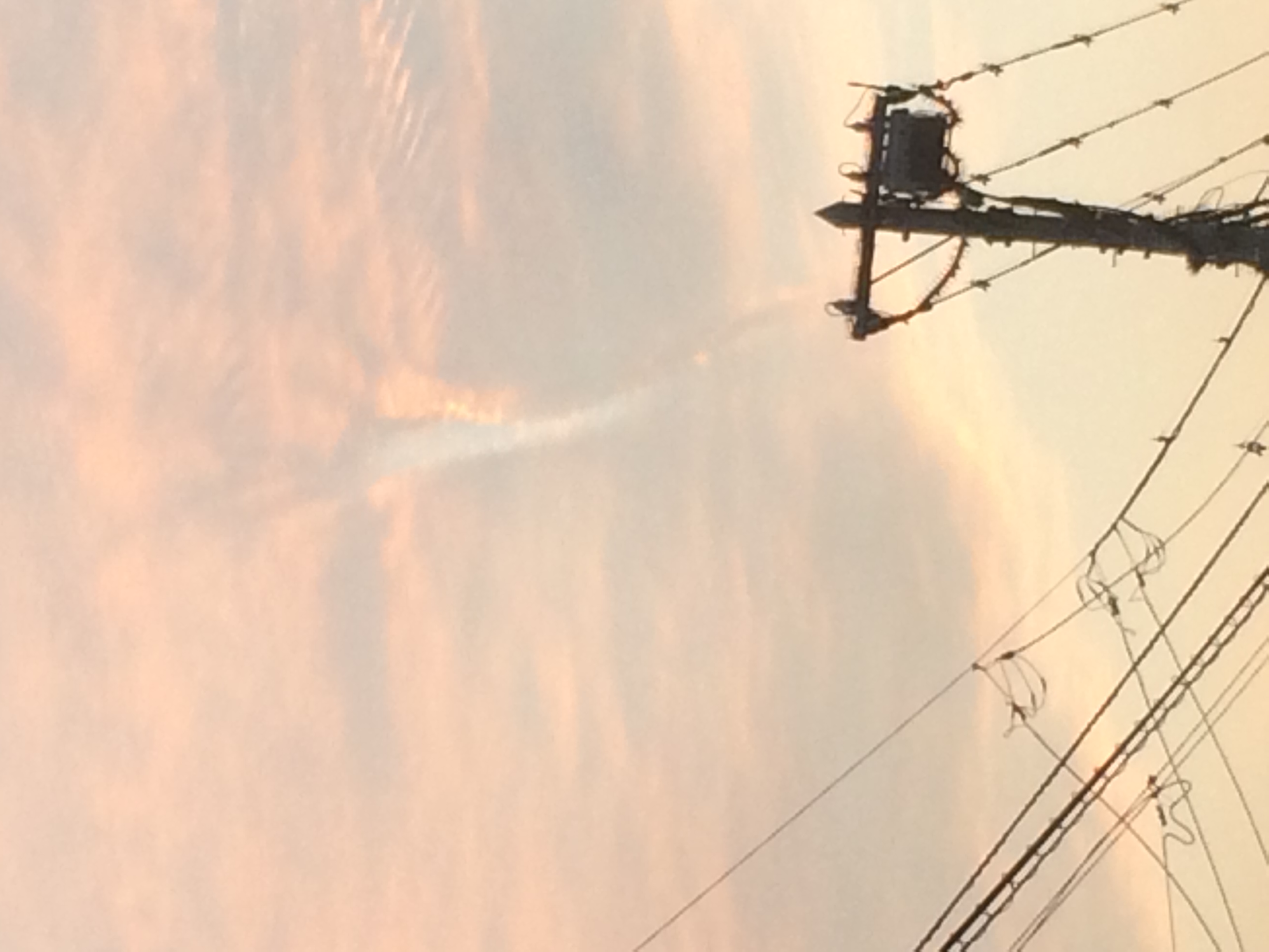 No.26615-1 地震雲