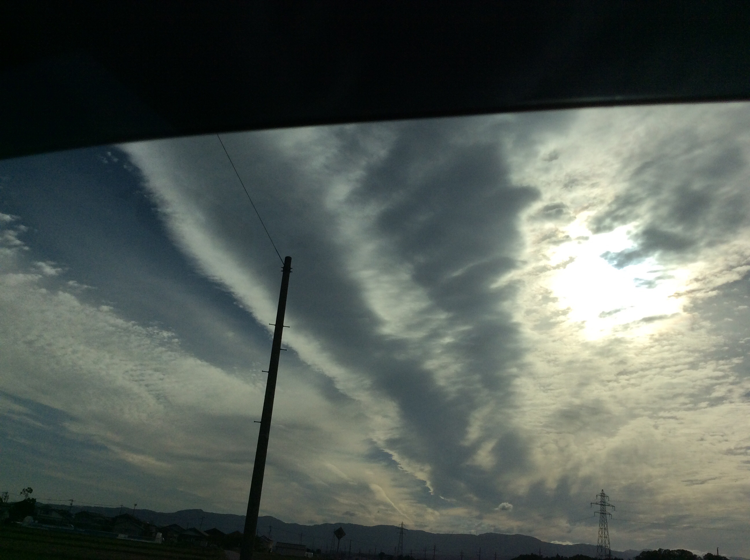 No.26670-1 地震雲