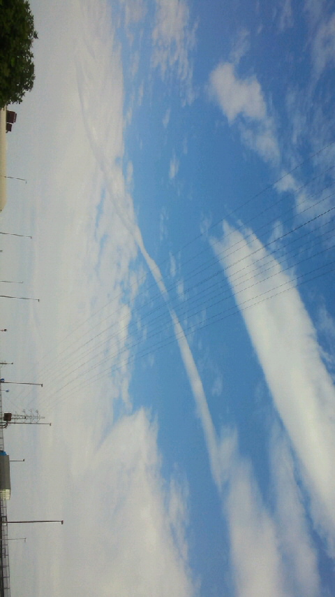 No.26674-1 地震雲