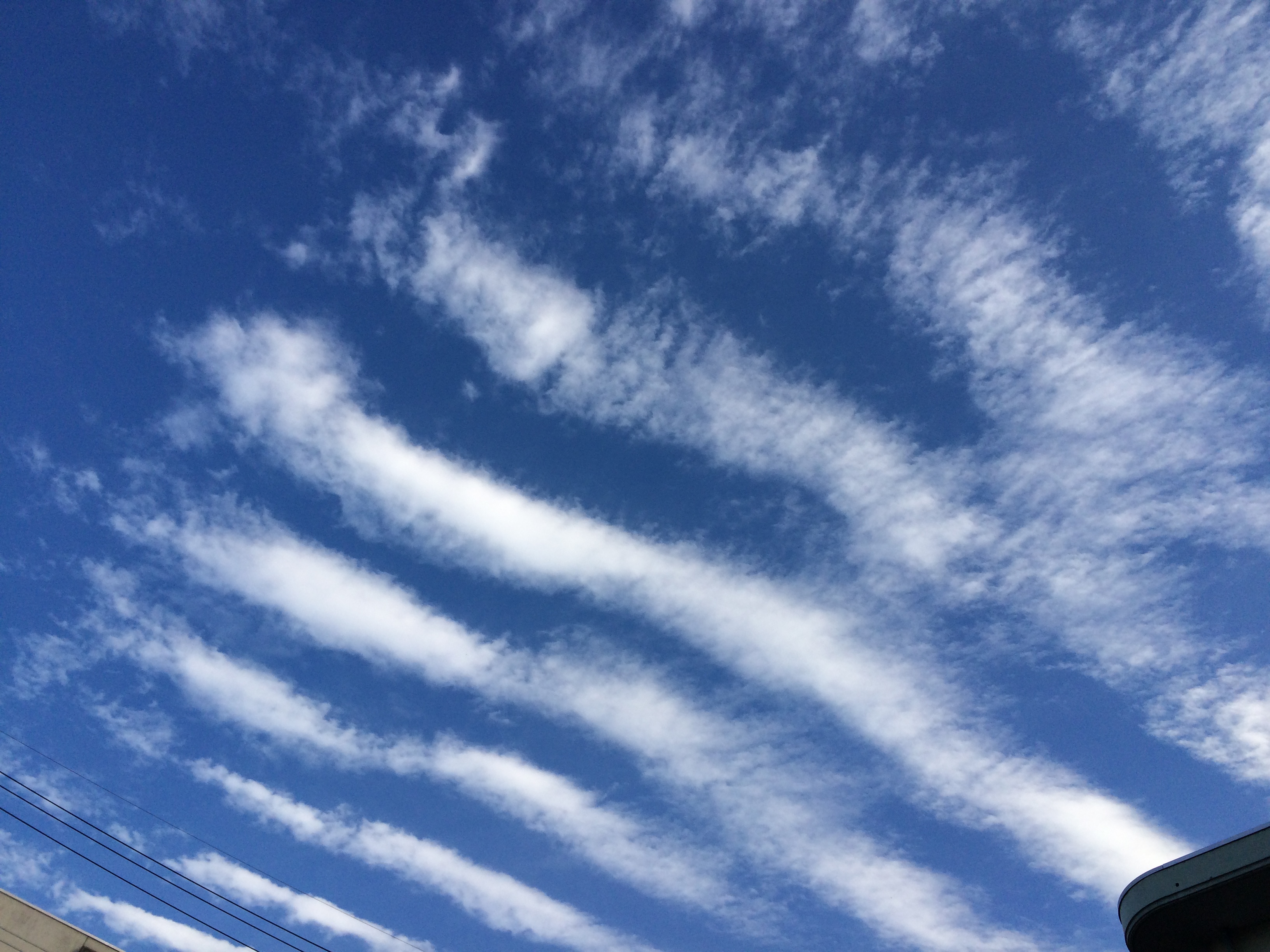 No.26705-1 地震雲