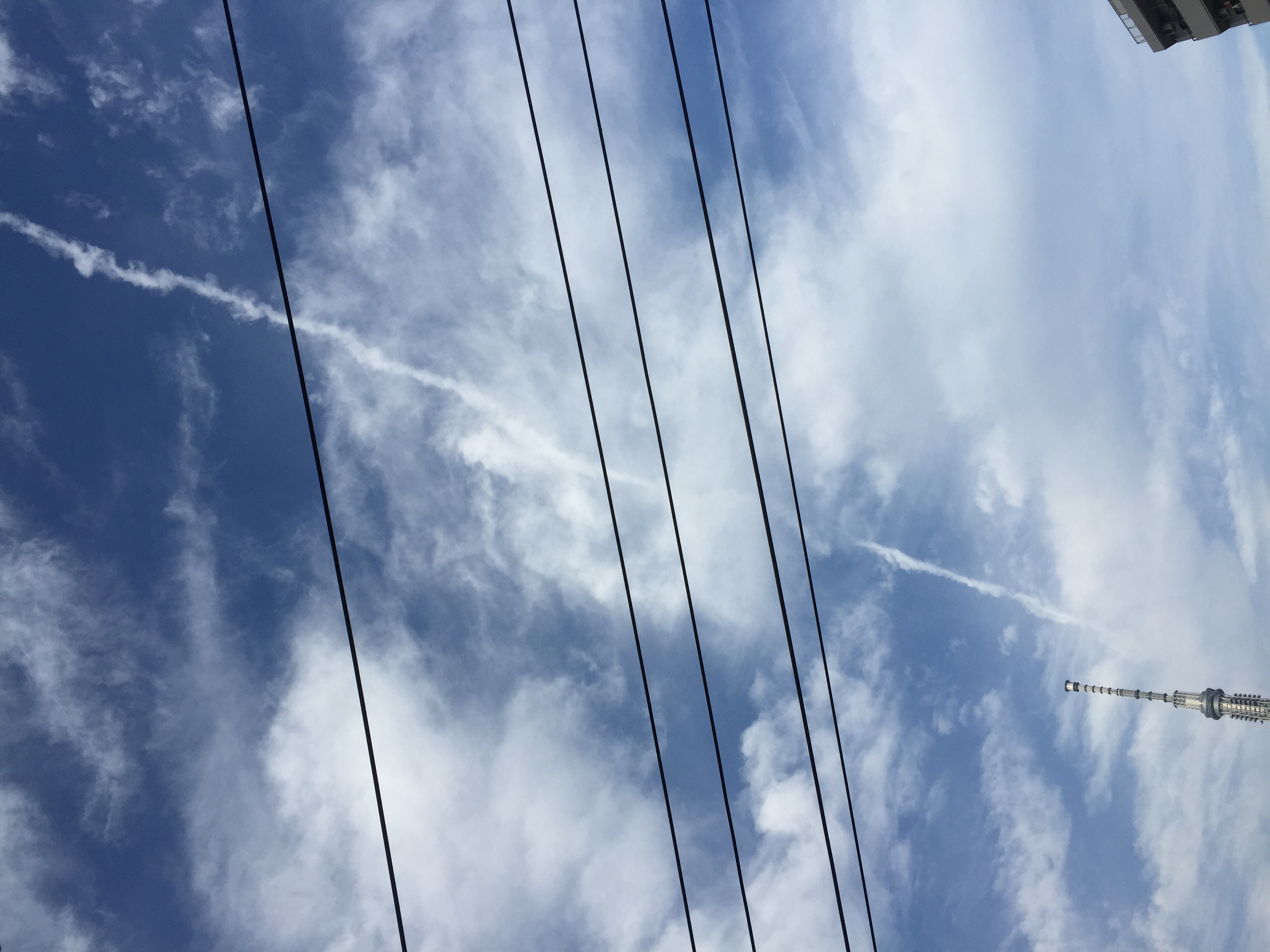 No.26728-1 地震雲