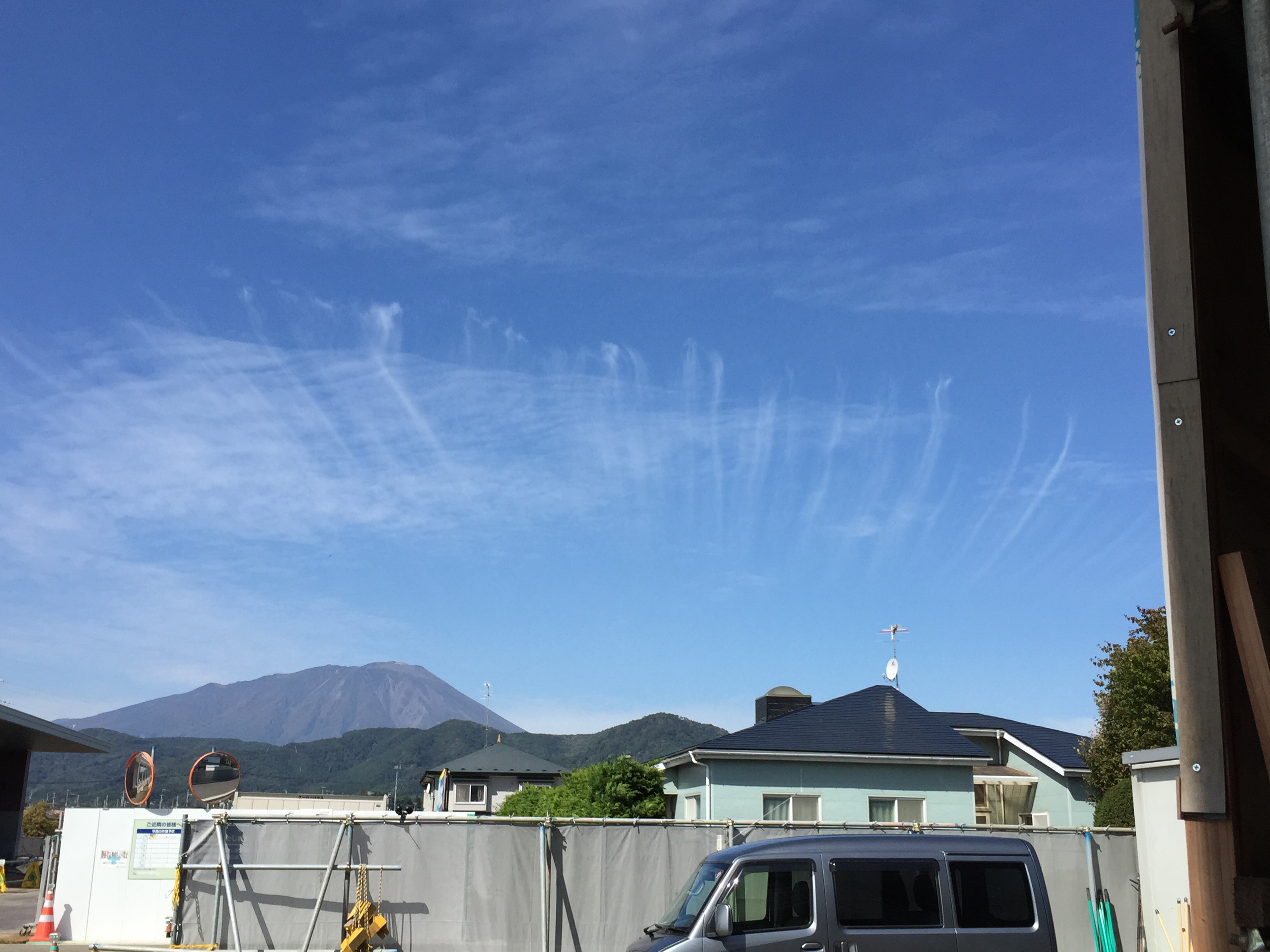 No.26731-1 地震雲