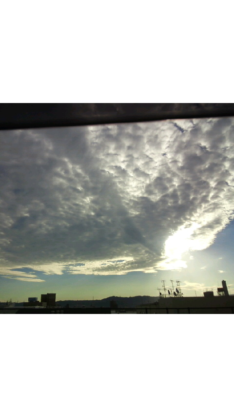 No.26761-1 地震雲