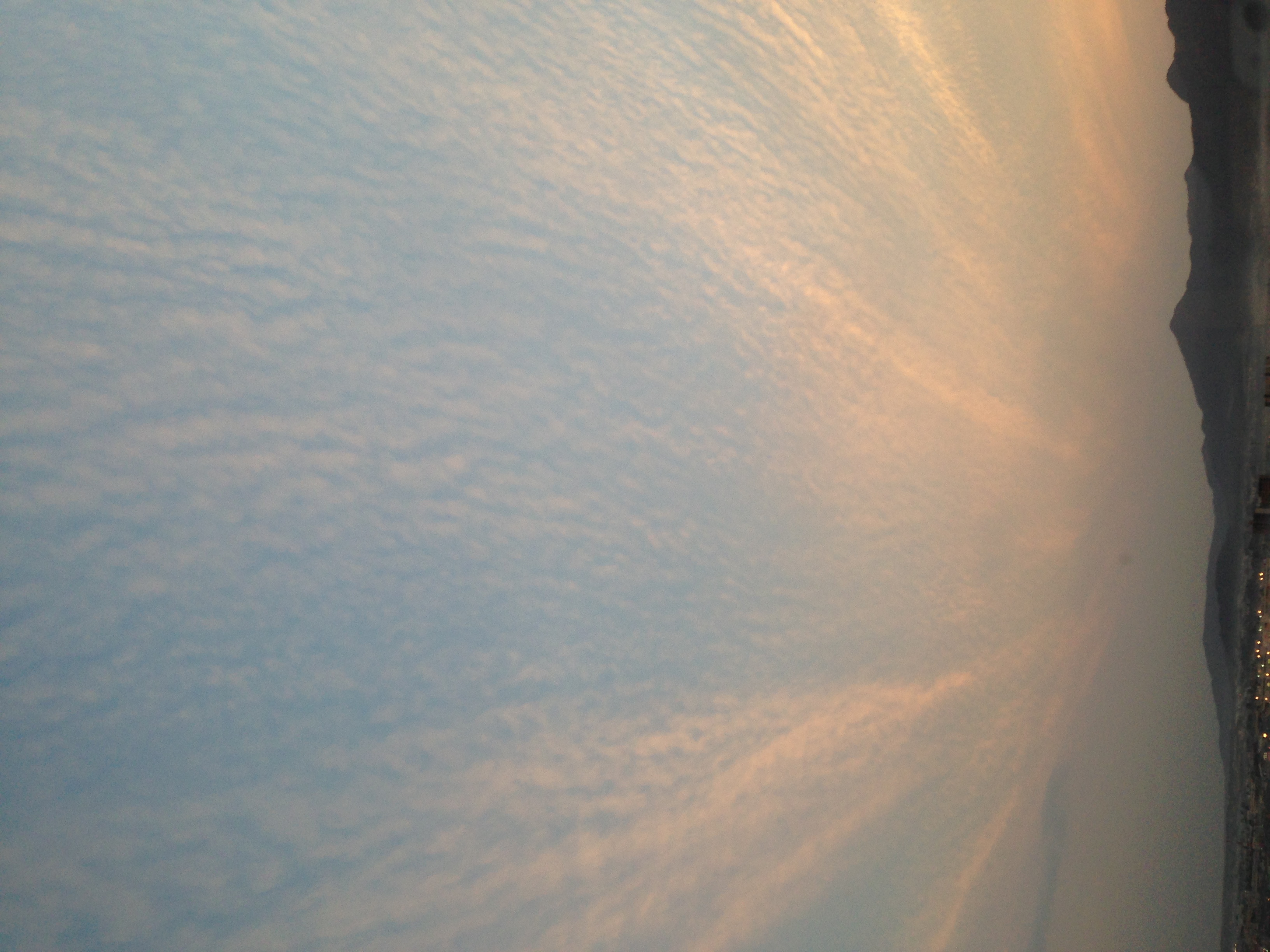 No.26905-1 地震雲