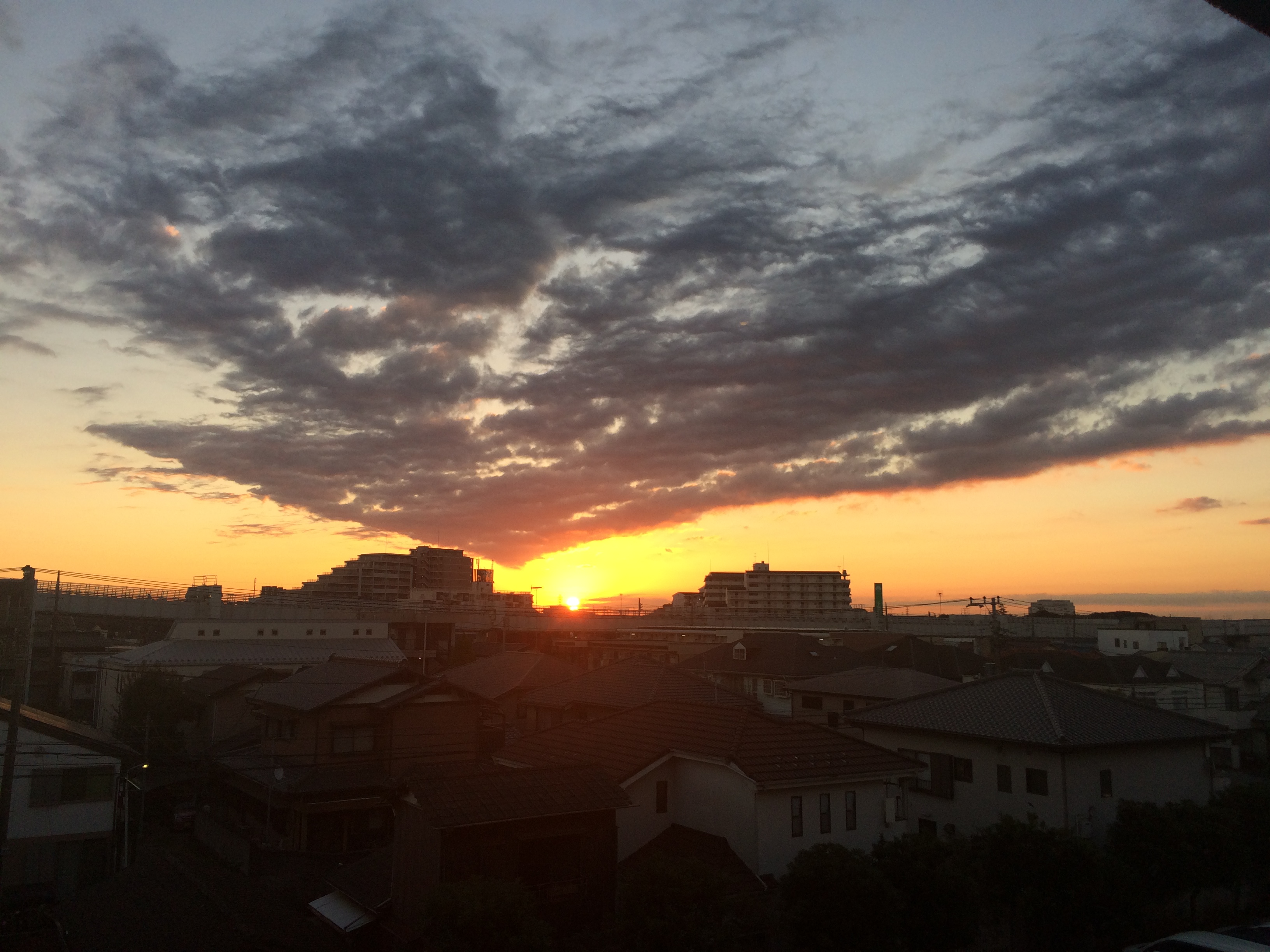 No.27118-1 地震雲