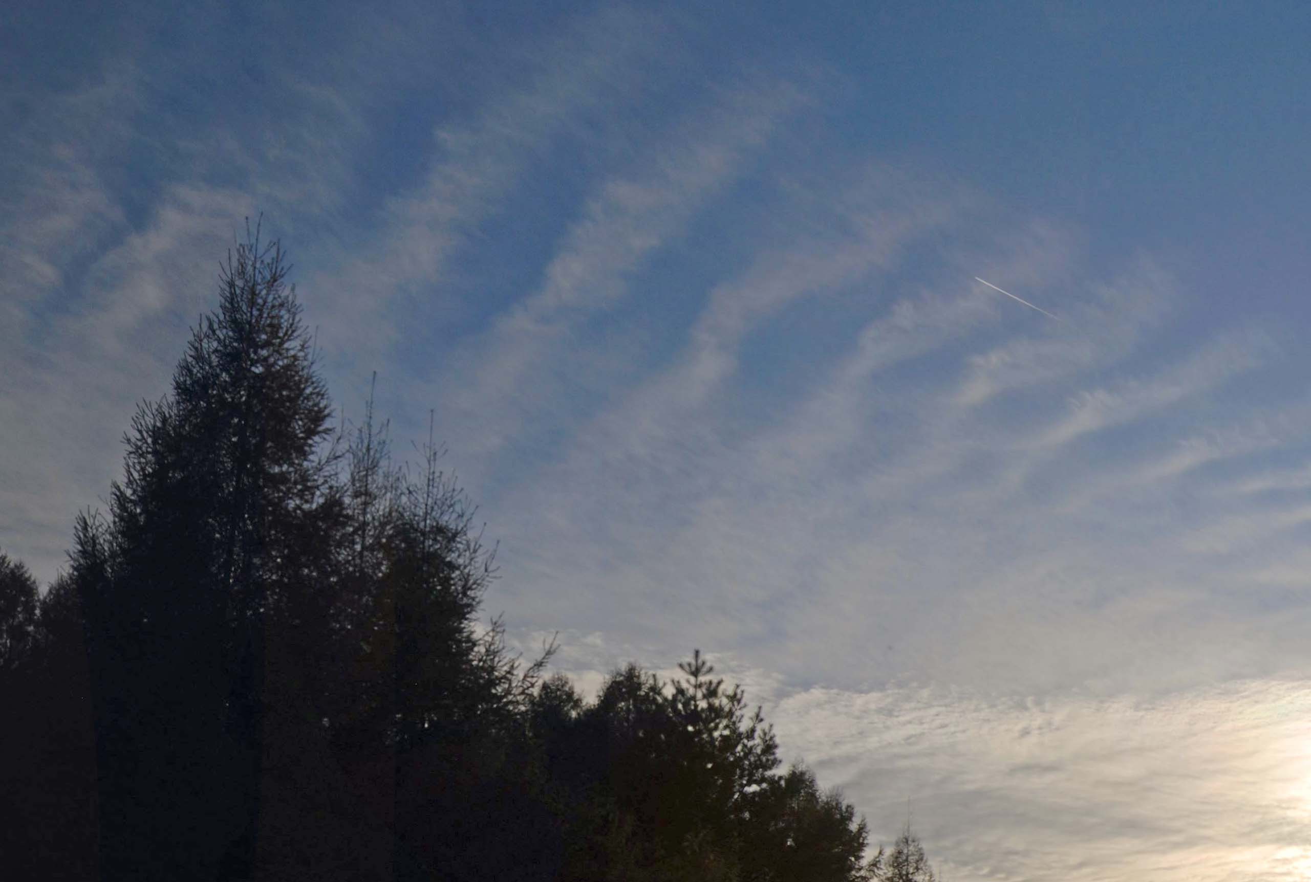 No.27288-1 地震雲