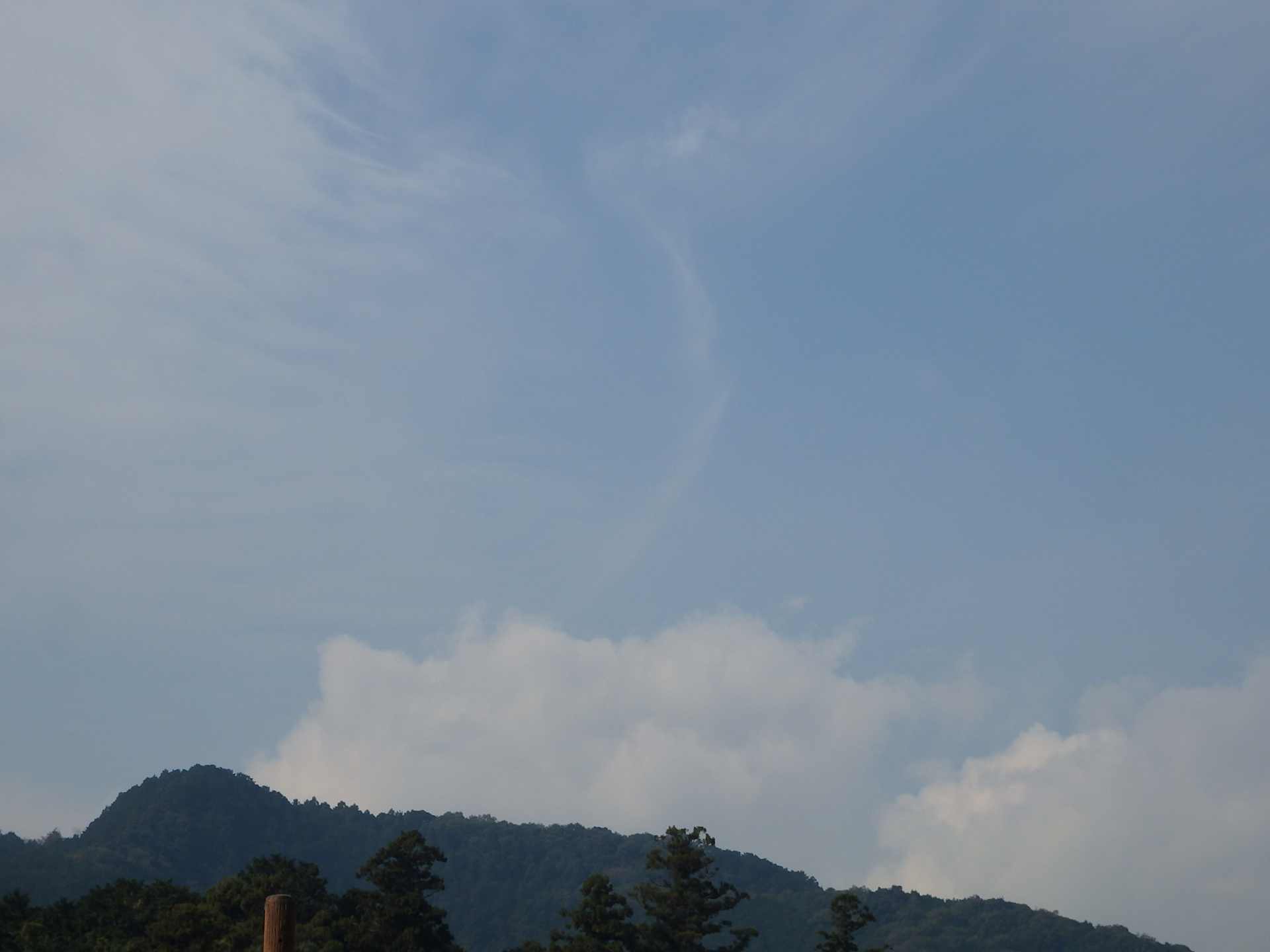 No.27333-1 地震雲