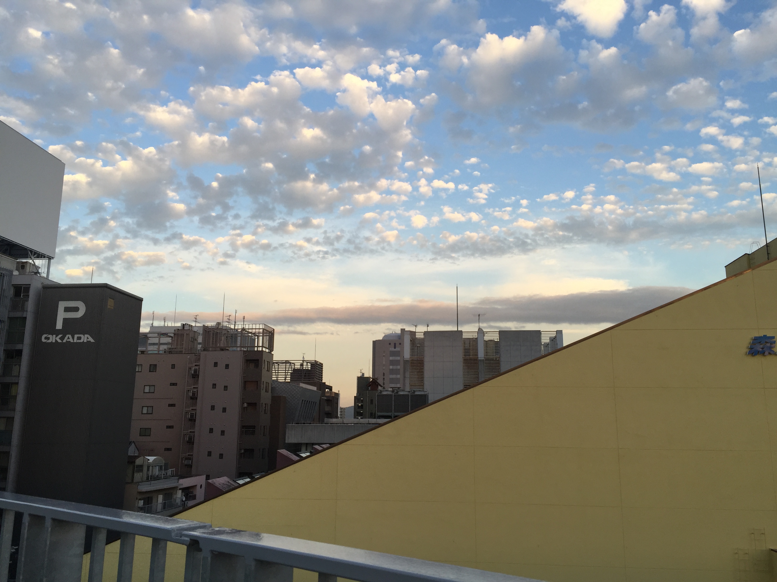 No.27389-1 地震雲