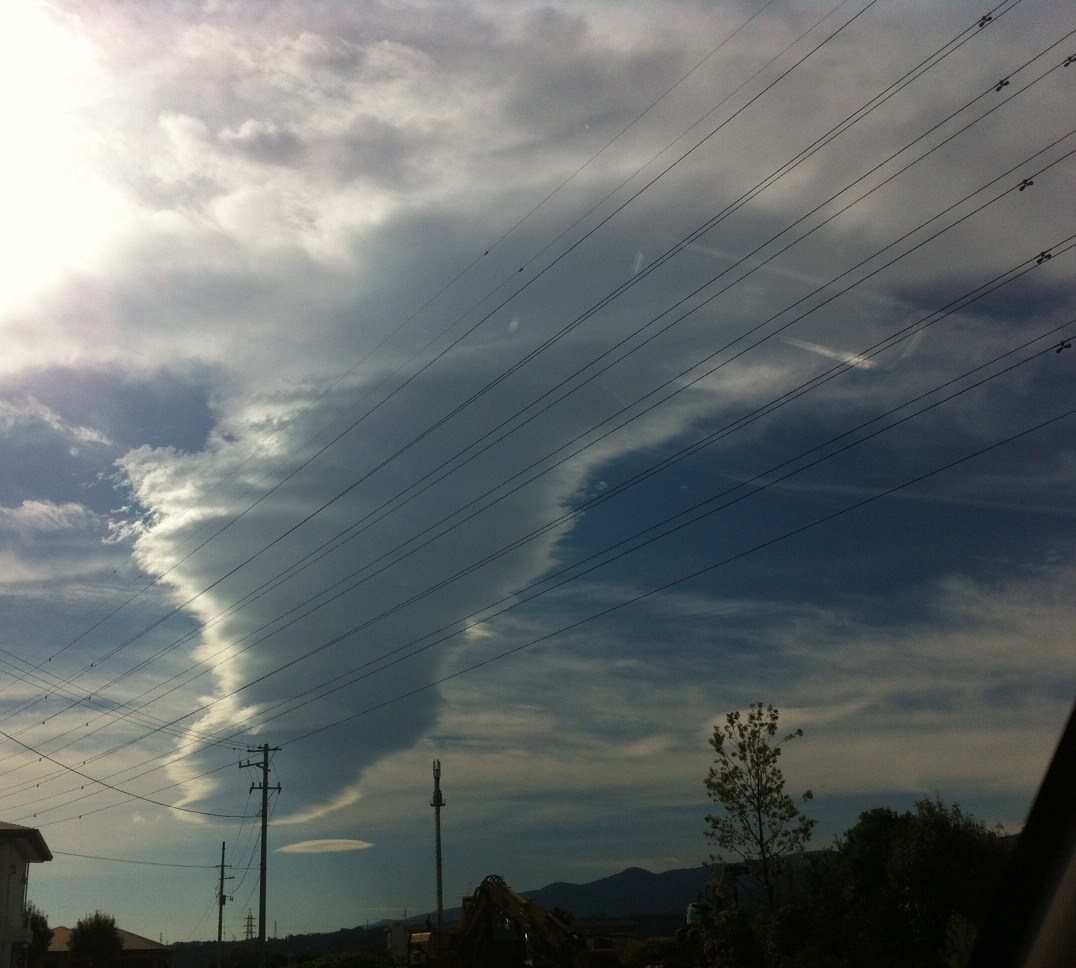 No.27400-1 地震雲