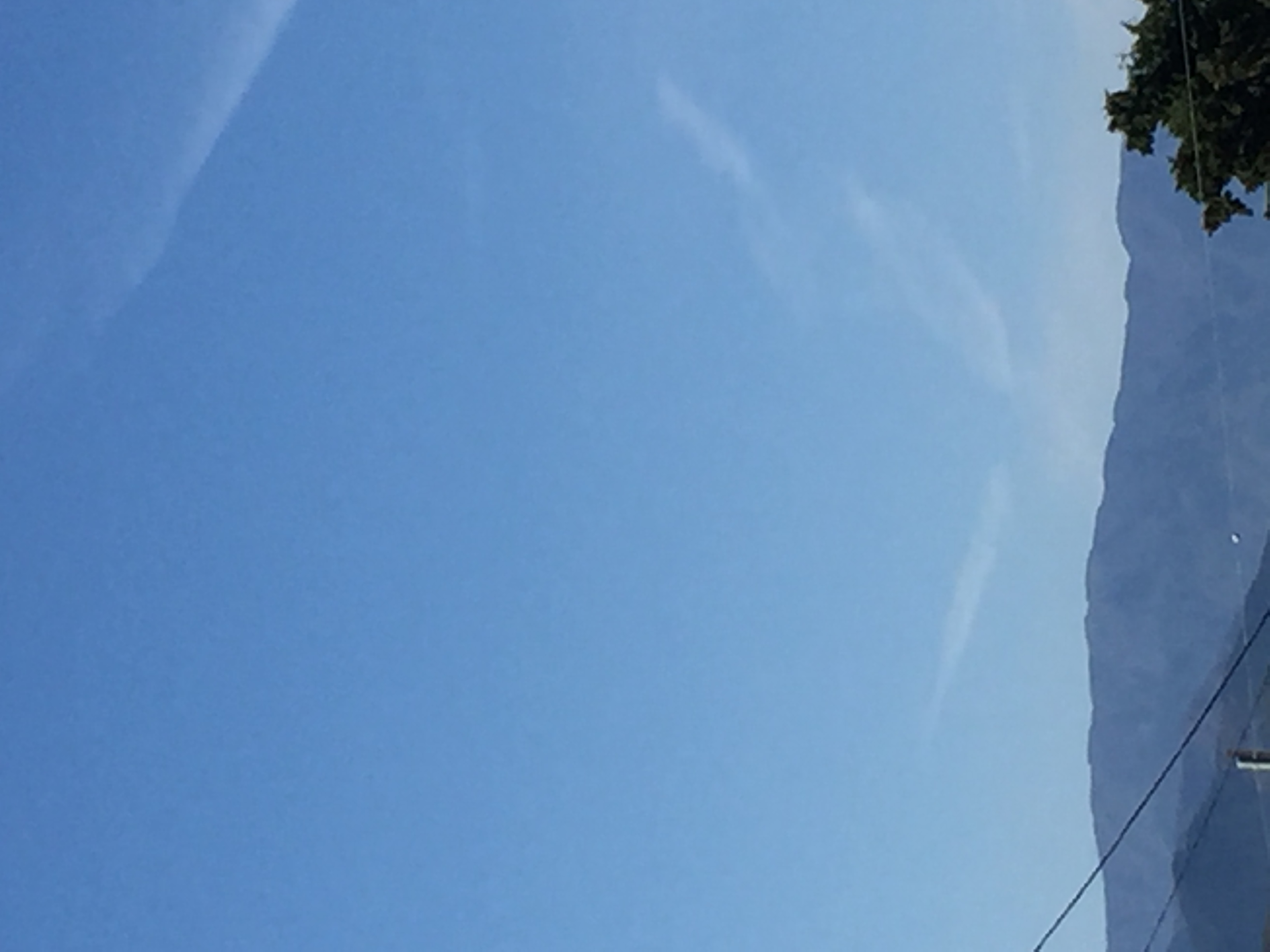 No.27536-1 地震雲