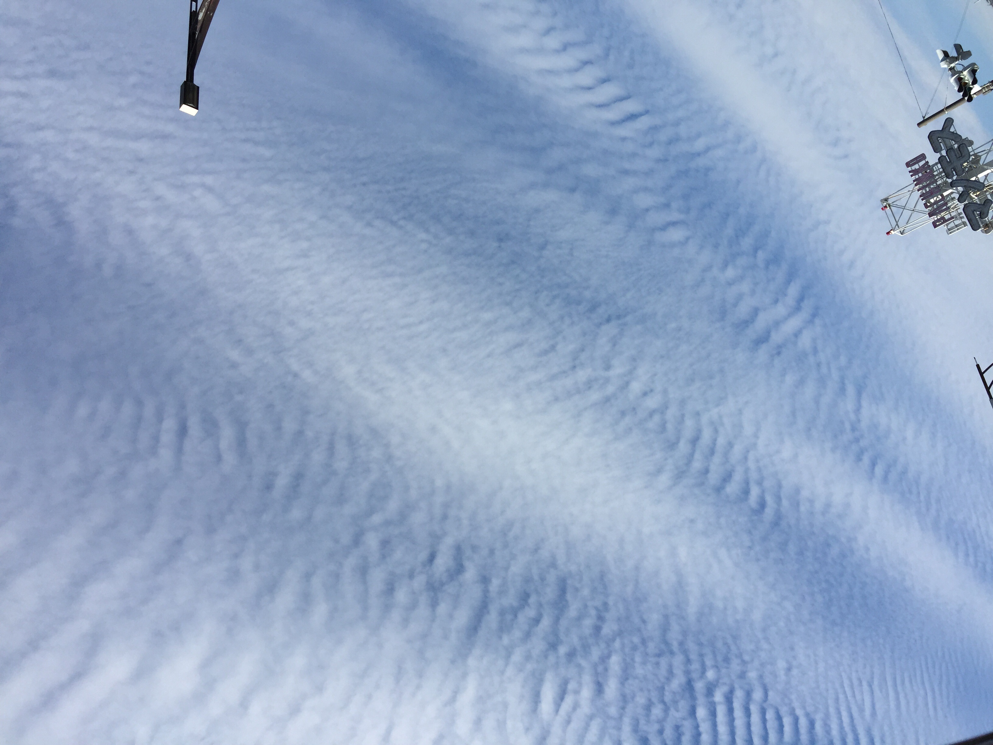 No.27550-1 地震雲