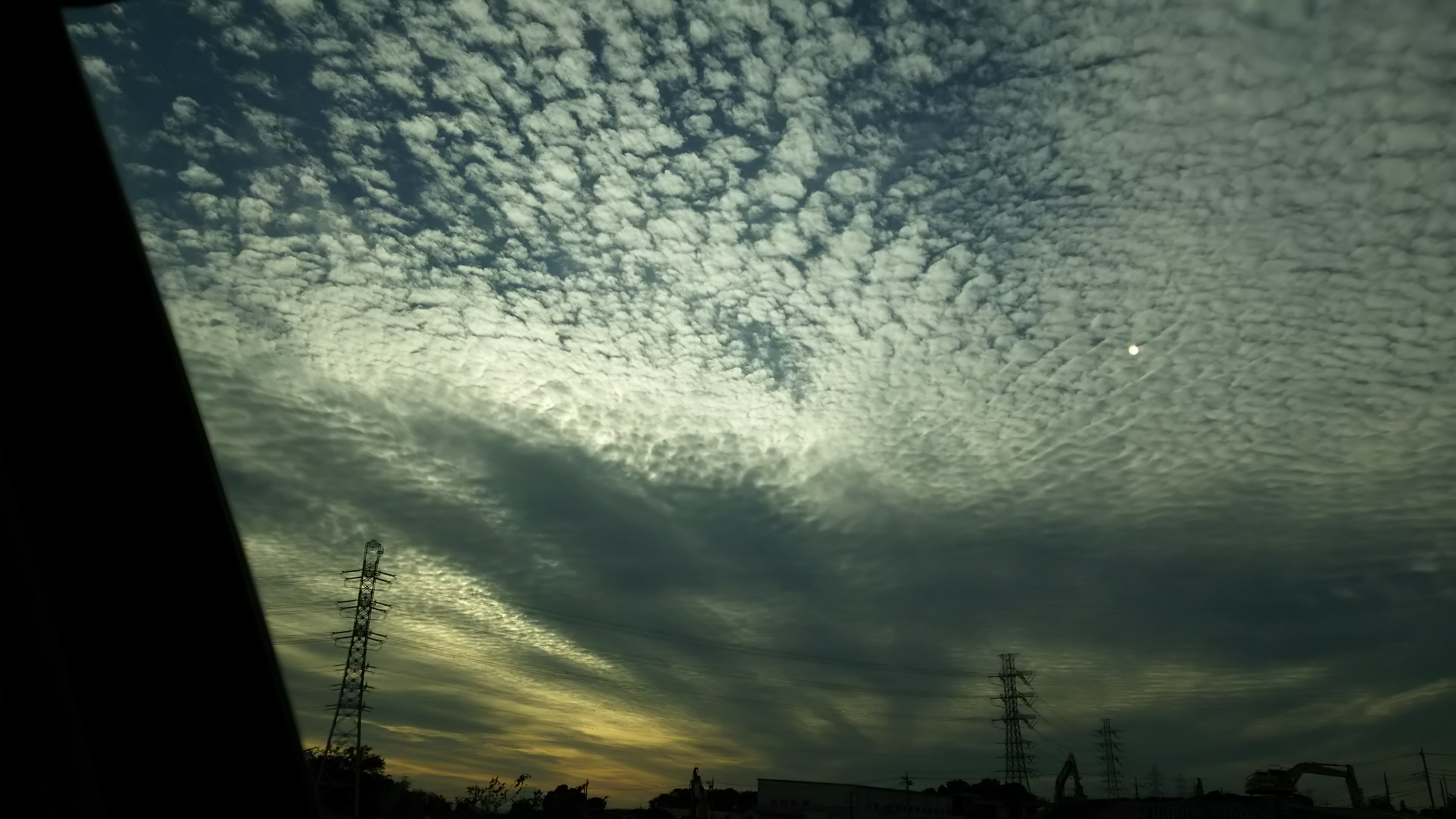 No.27572-1 地震雲