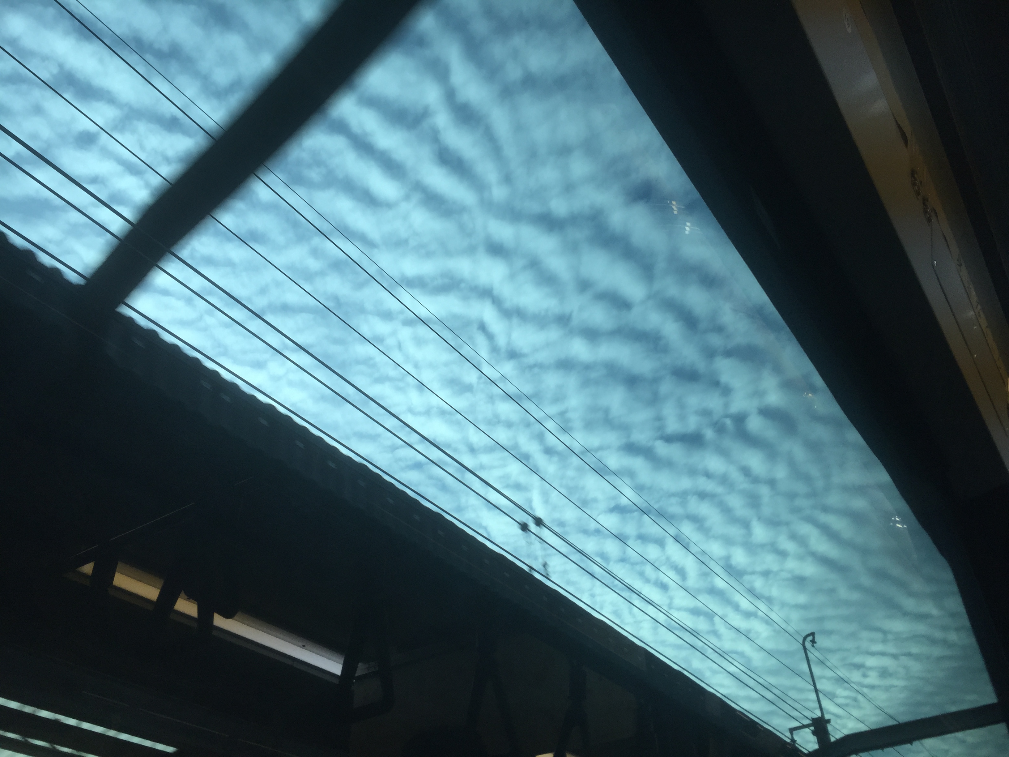 No.27573-1 地震雲