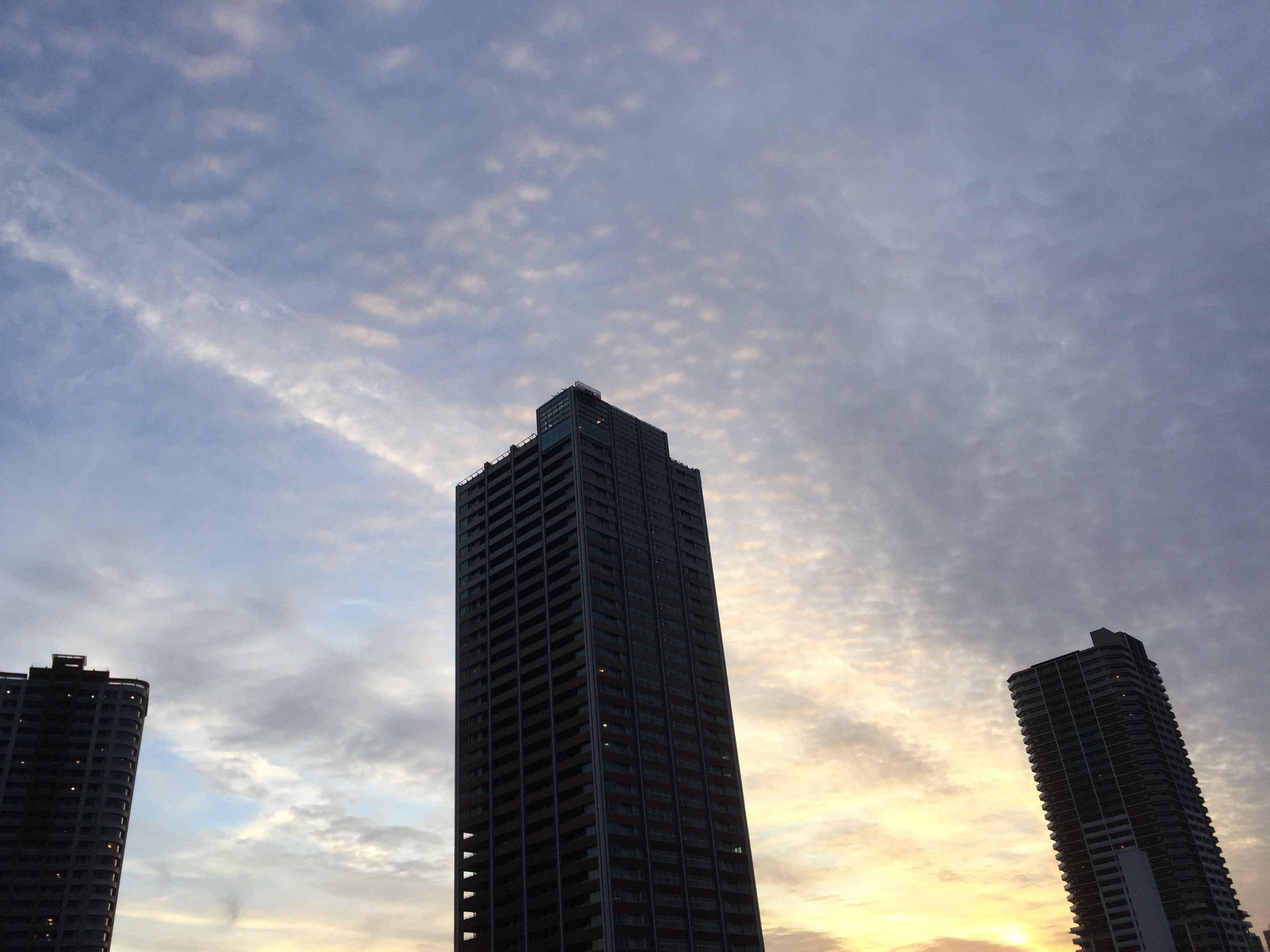 No.27580-1 地震雲