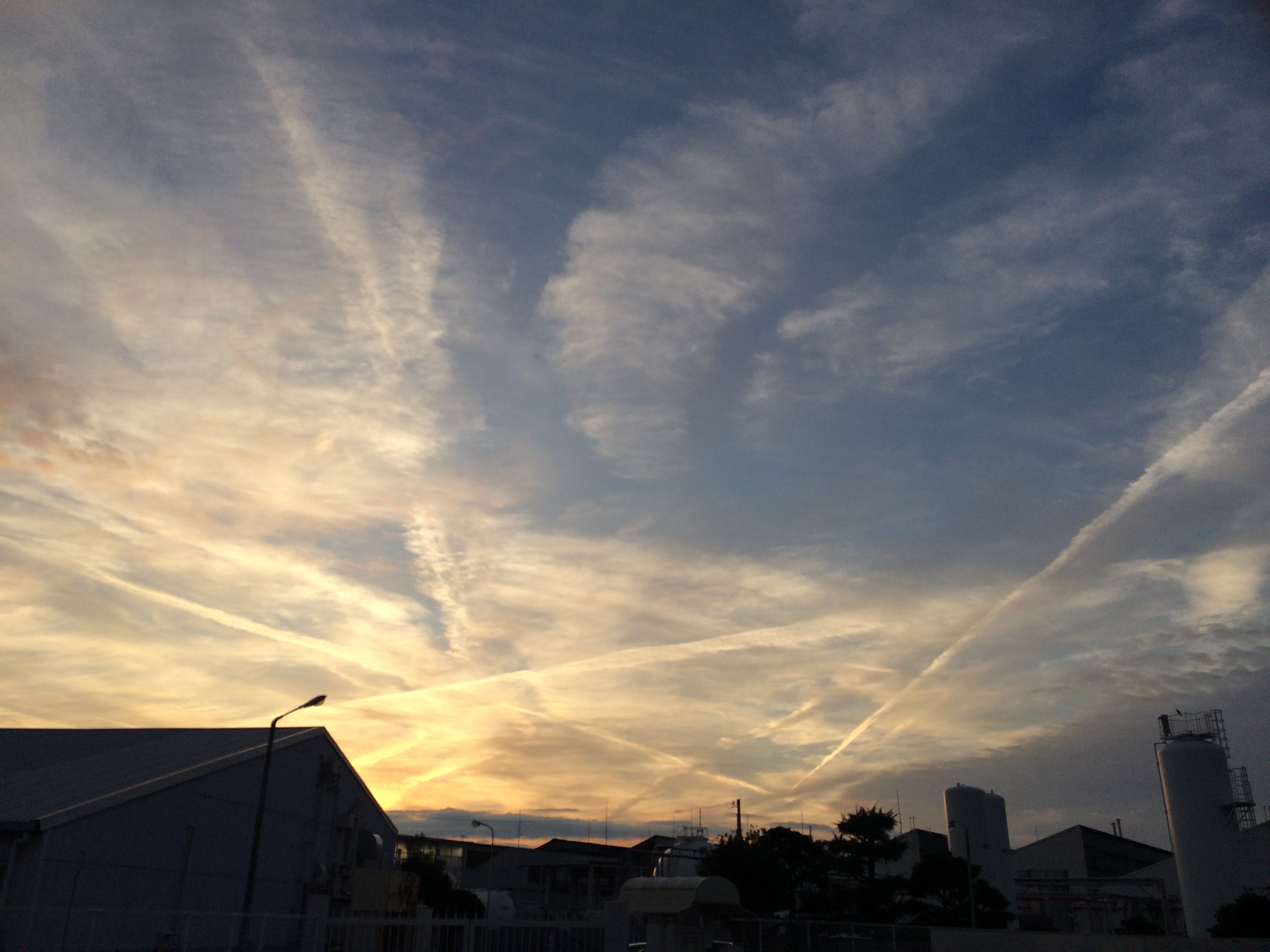 No.27642-1 地震雲