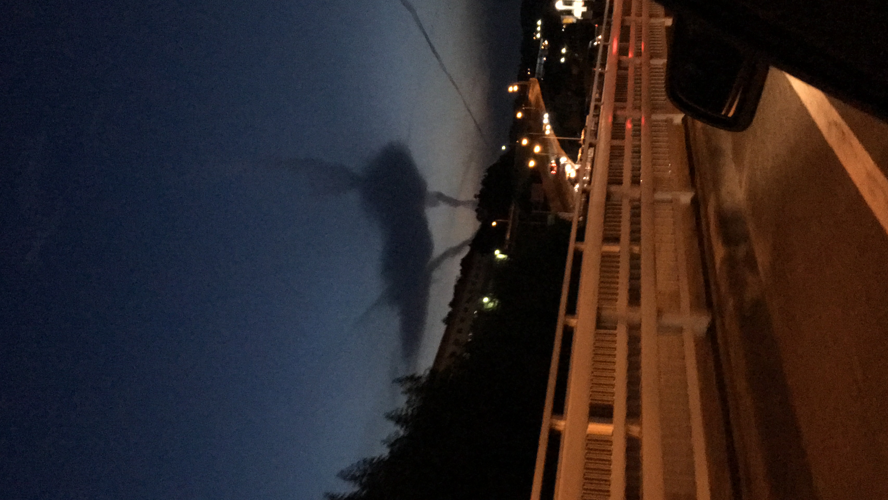 No.27774-1 地震雲