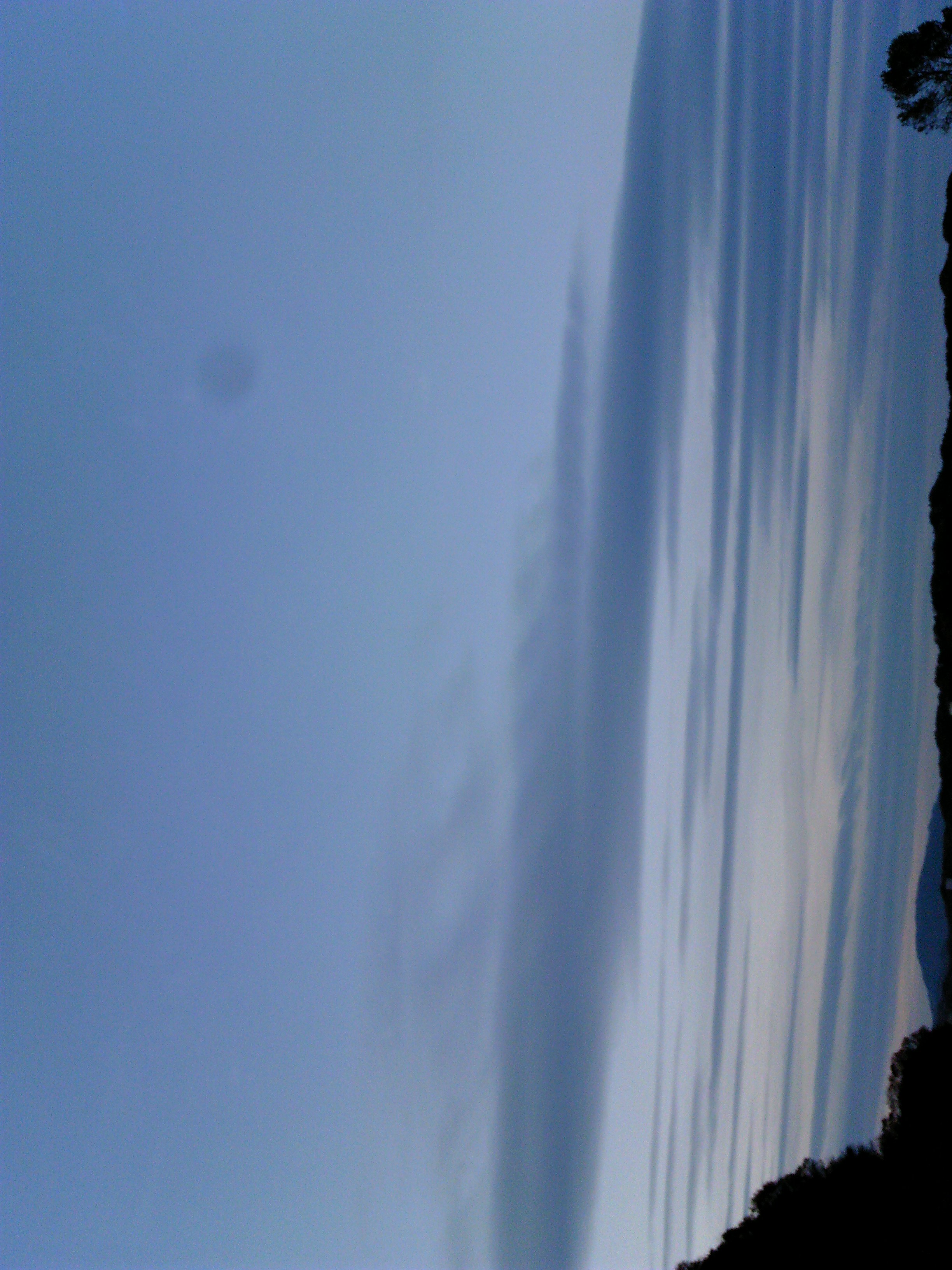 No.27850-1 地震雲