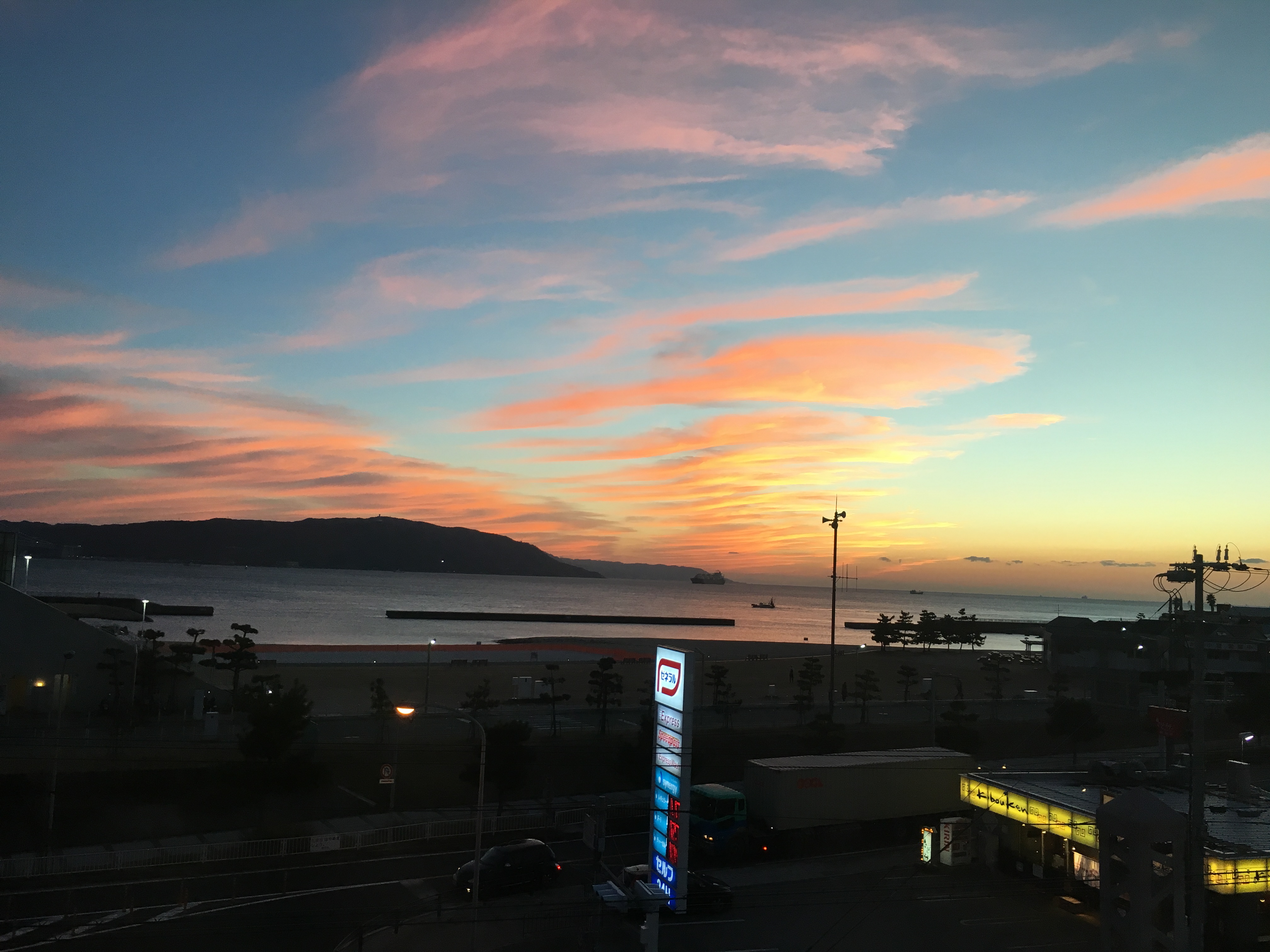 No.27880-1 地震雲