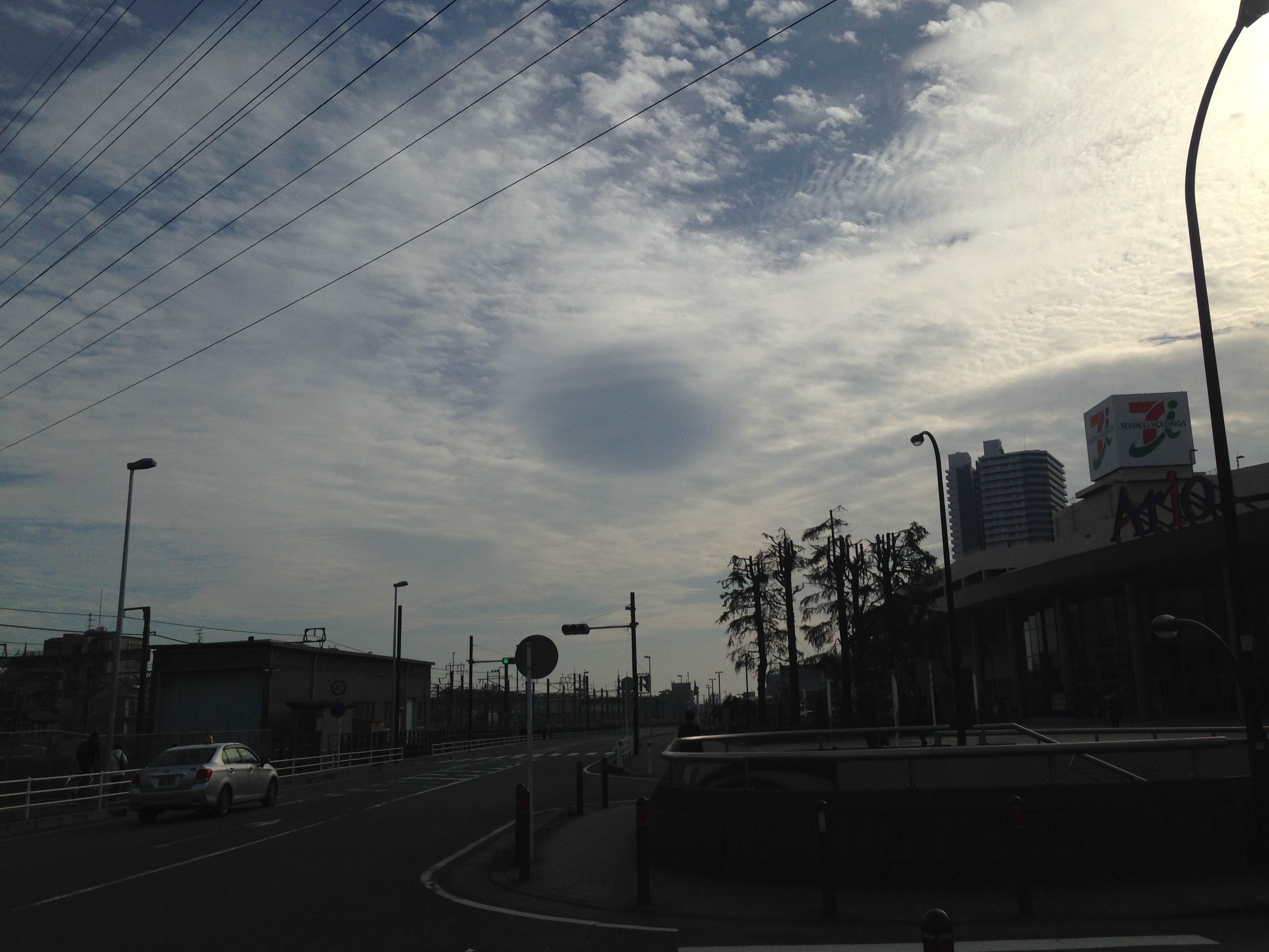 No.27936-1 地震雲