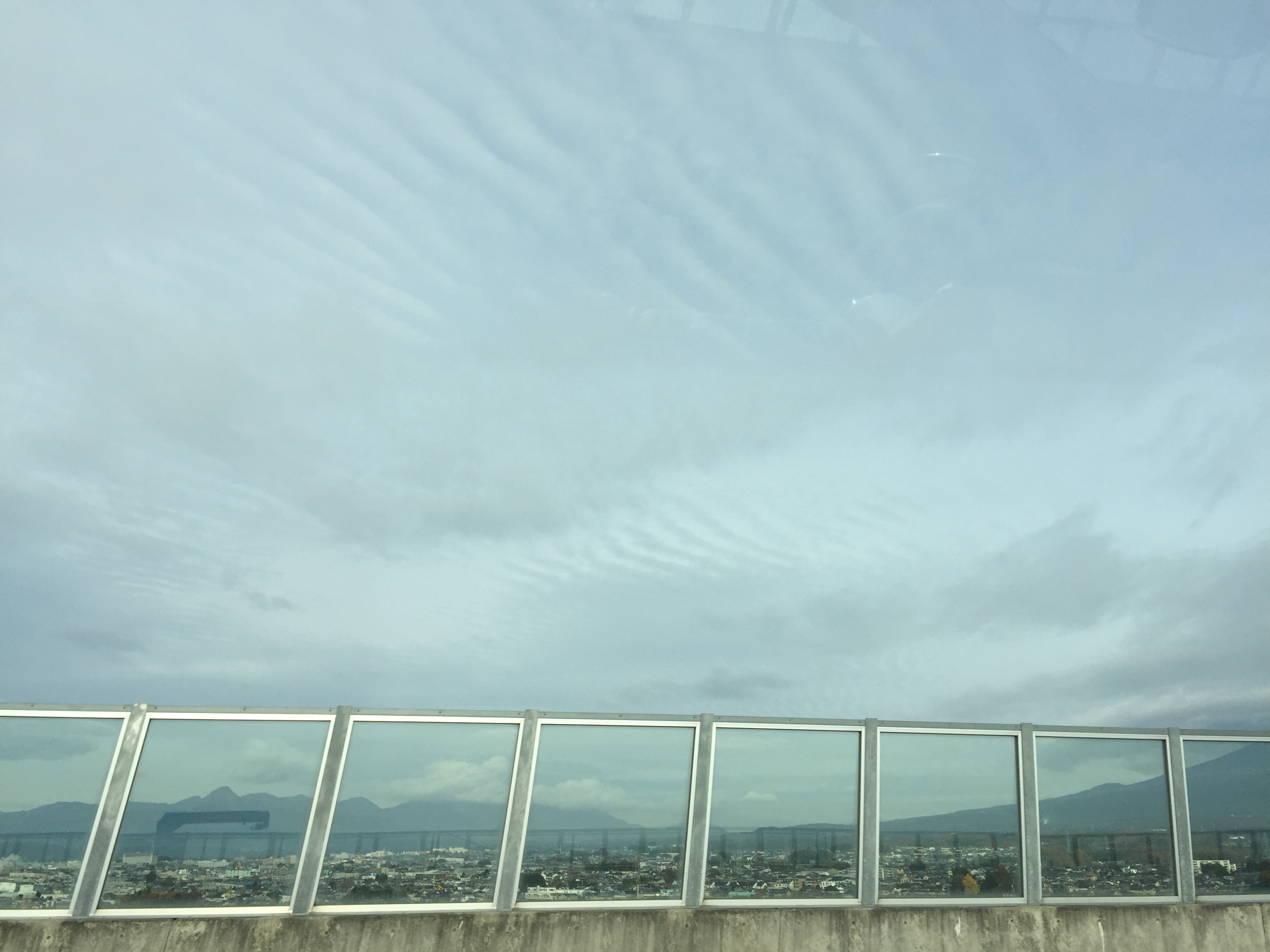 No.27937-1 地震雲