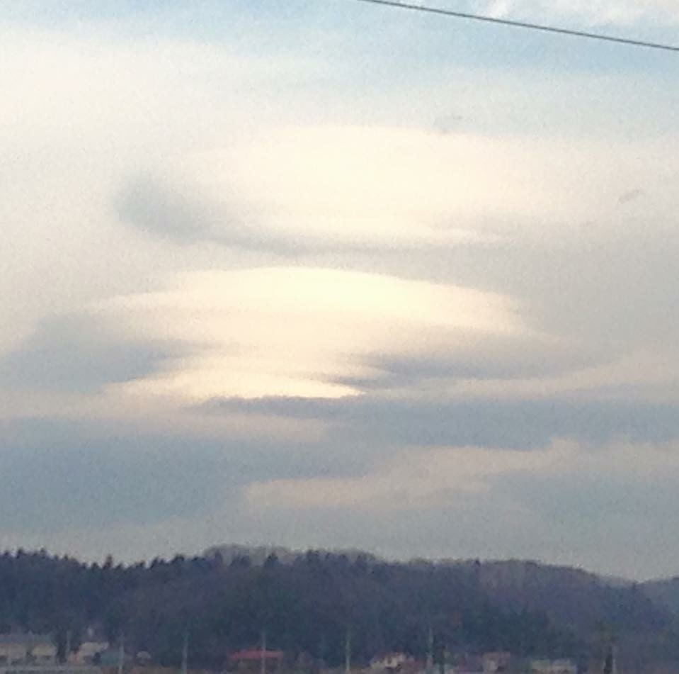 No.27997-1 地震雲