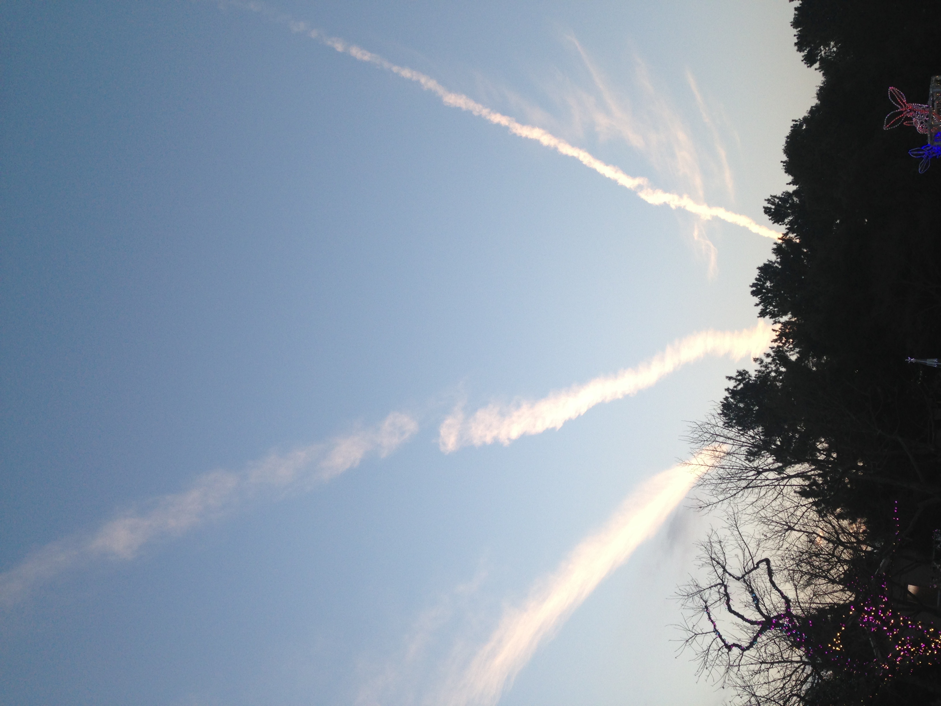 No.28090-1 地震雲