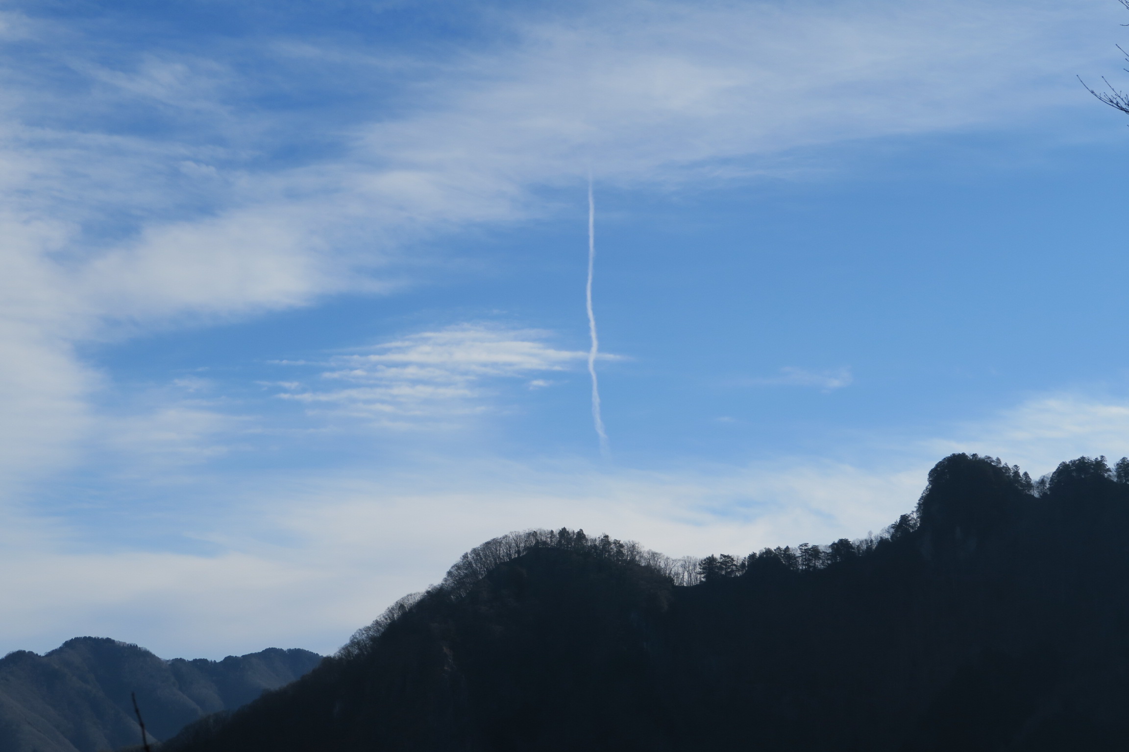 No.28115-1 地震雲