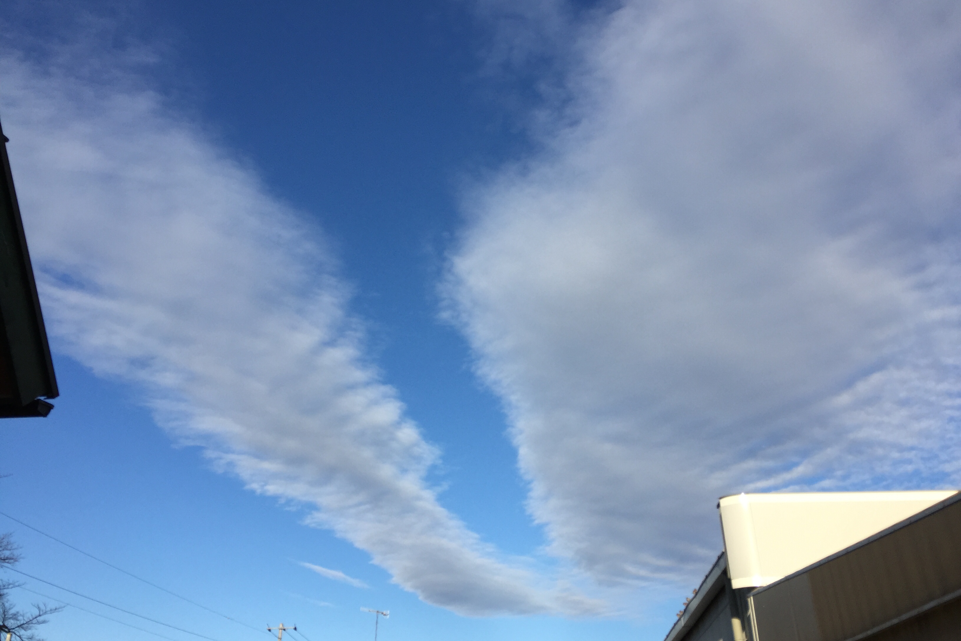 No.28297-1 地震雲