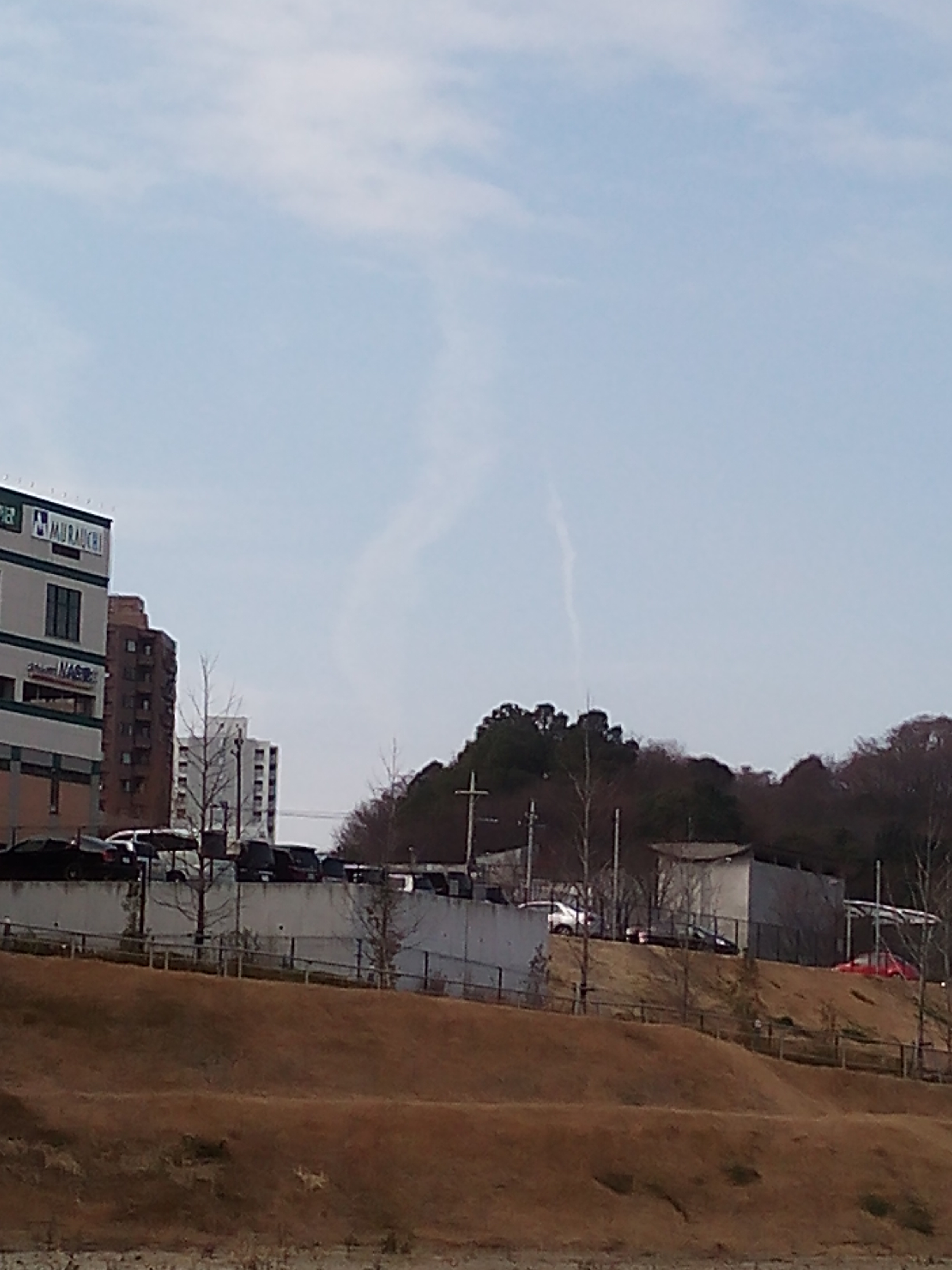 No.28308-1 地震雲