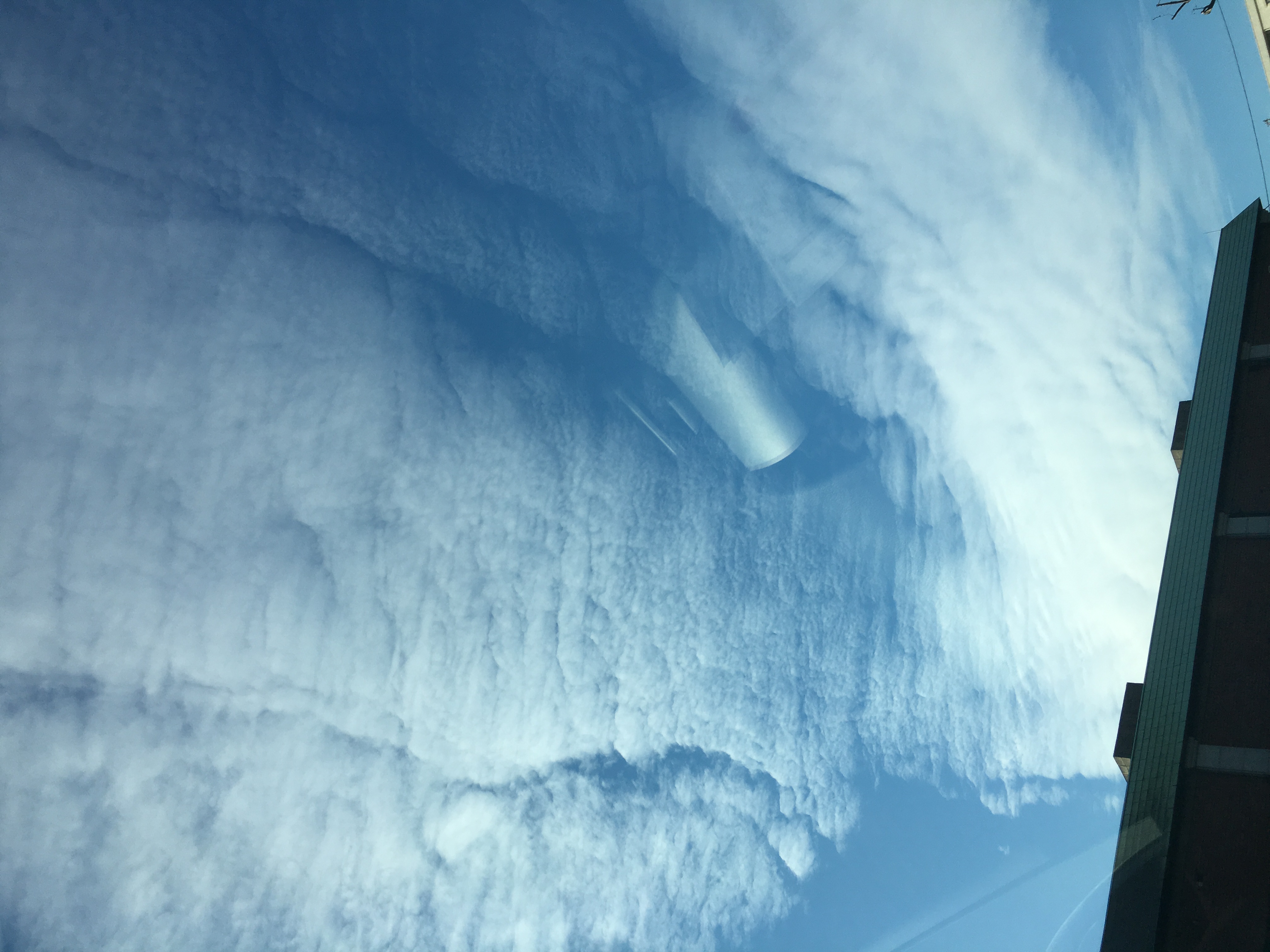 No.28413-1 地震雲