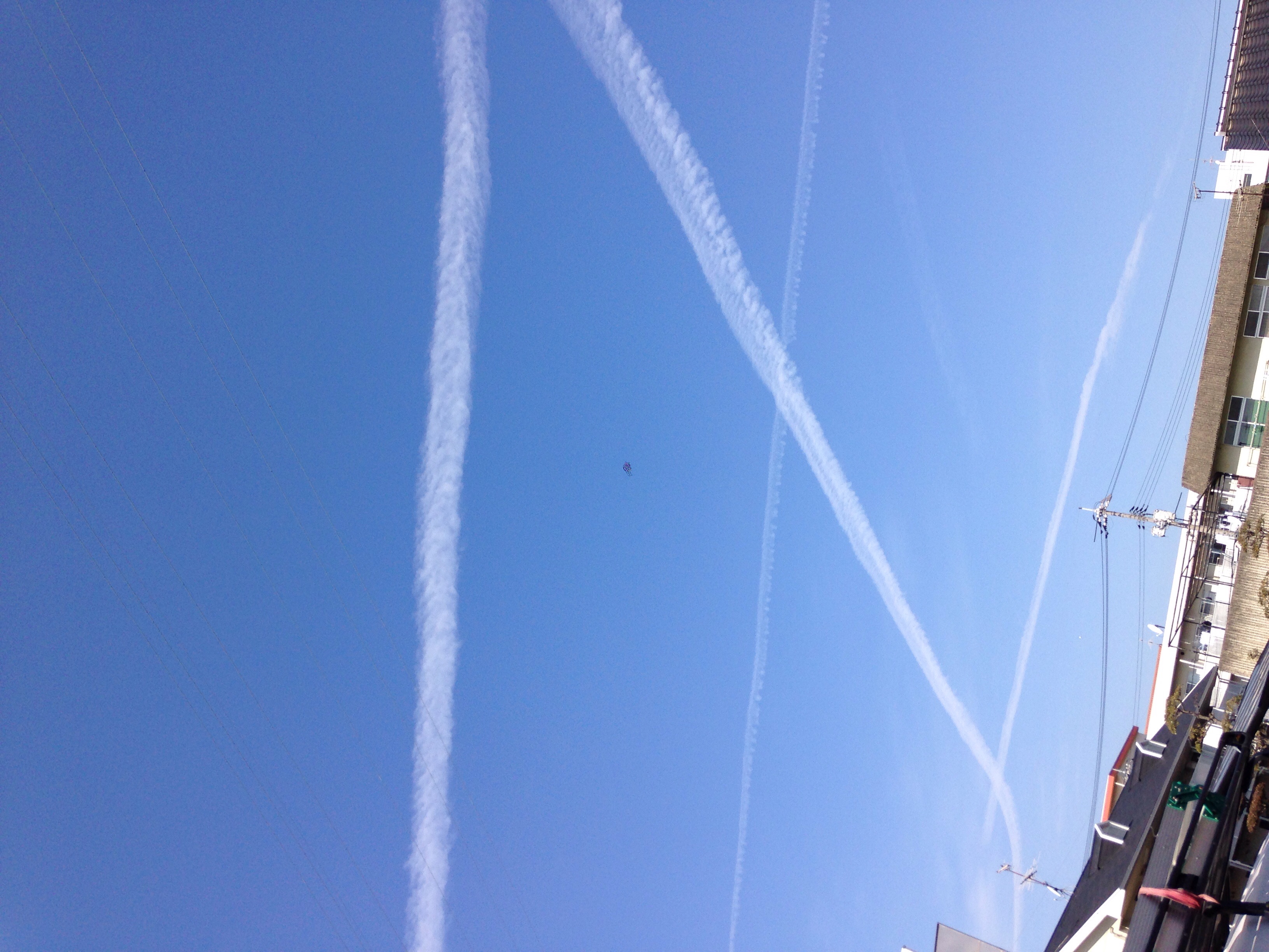 No.28615-1 地震雲