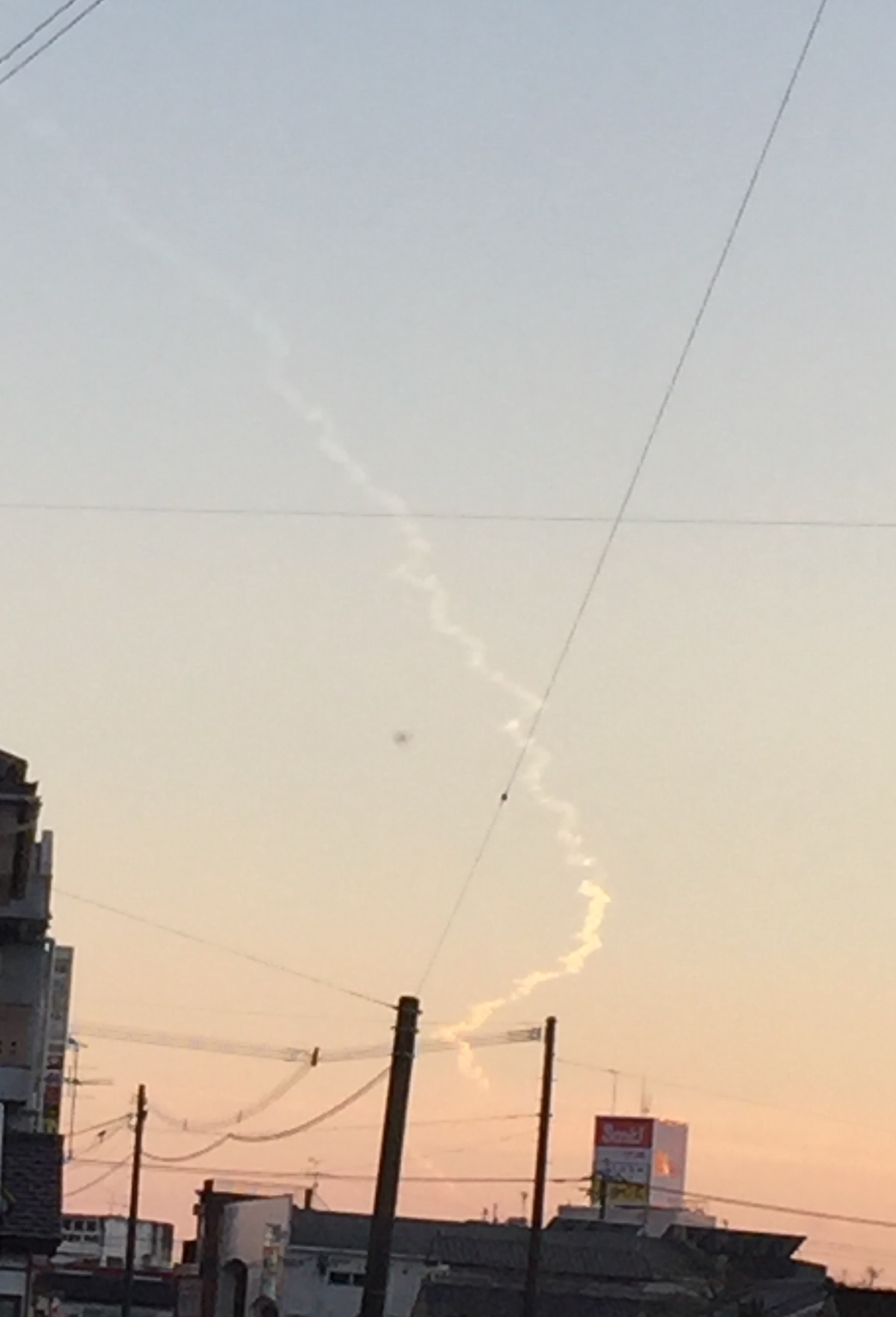 No.28711-1 地震雲