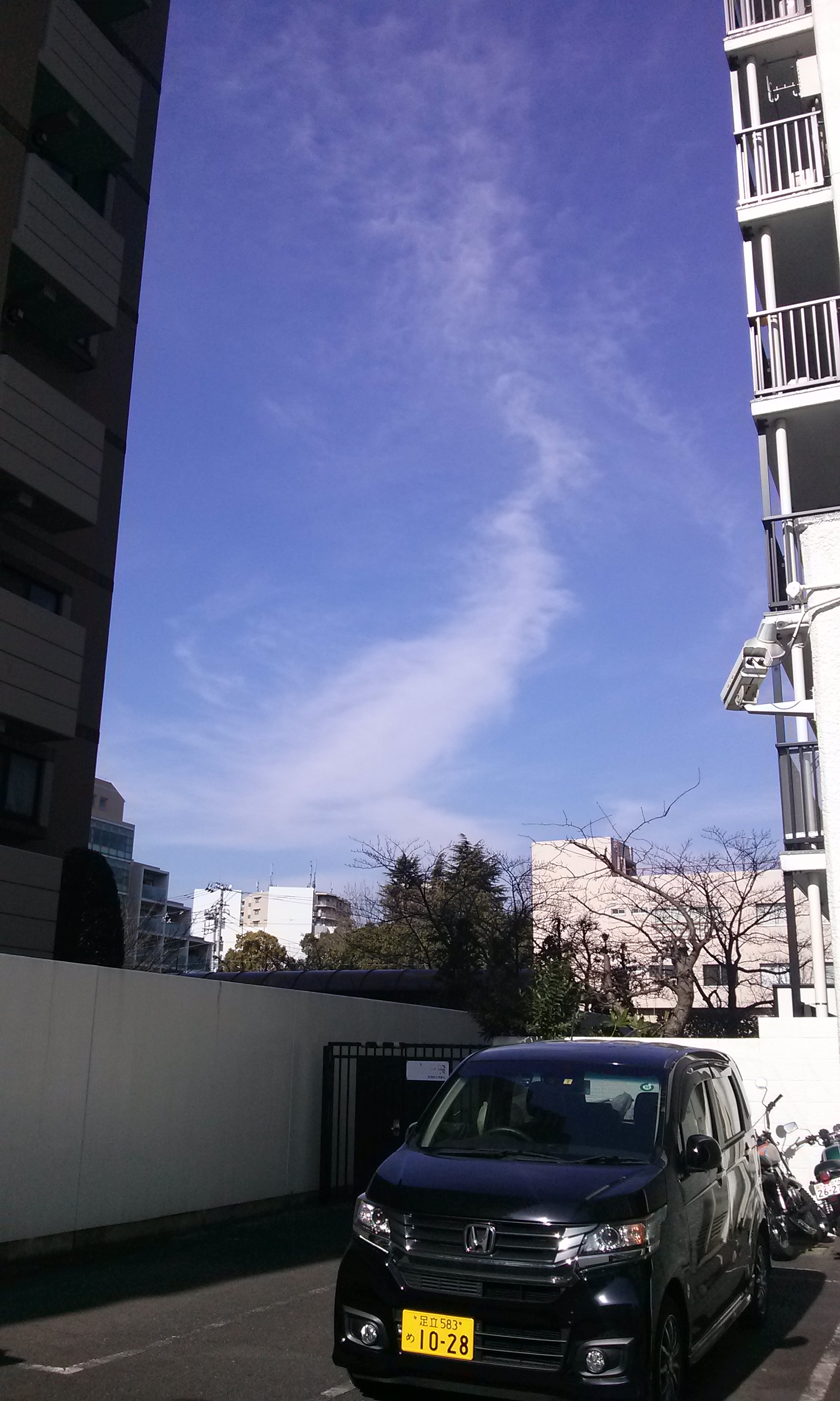 No.28718-1 地震雲