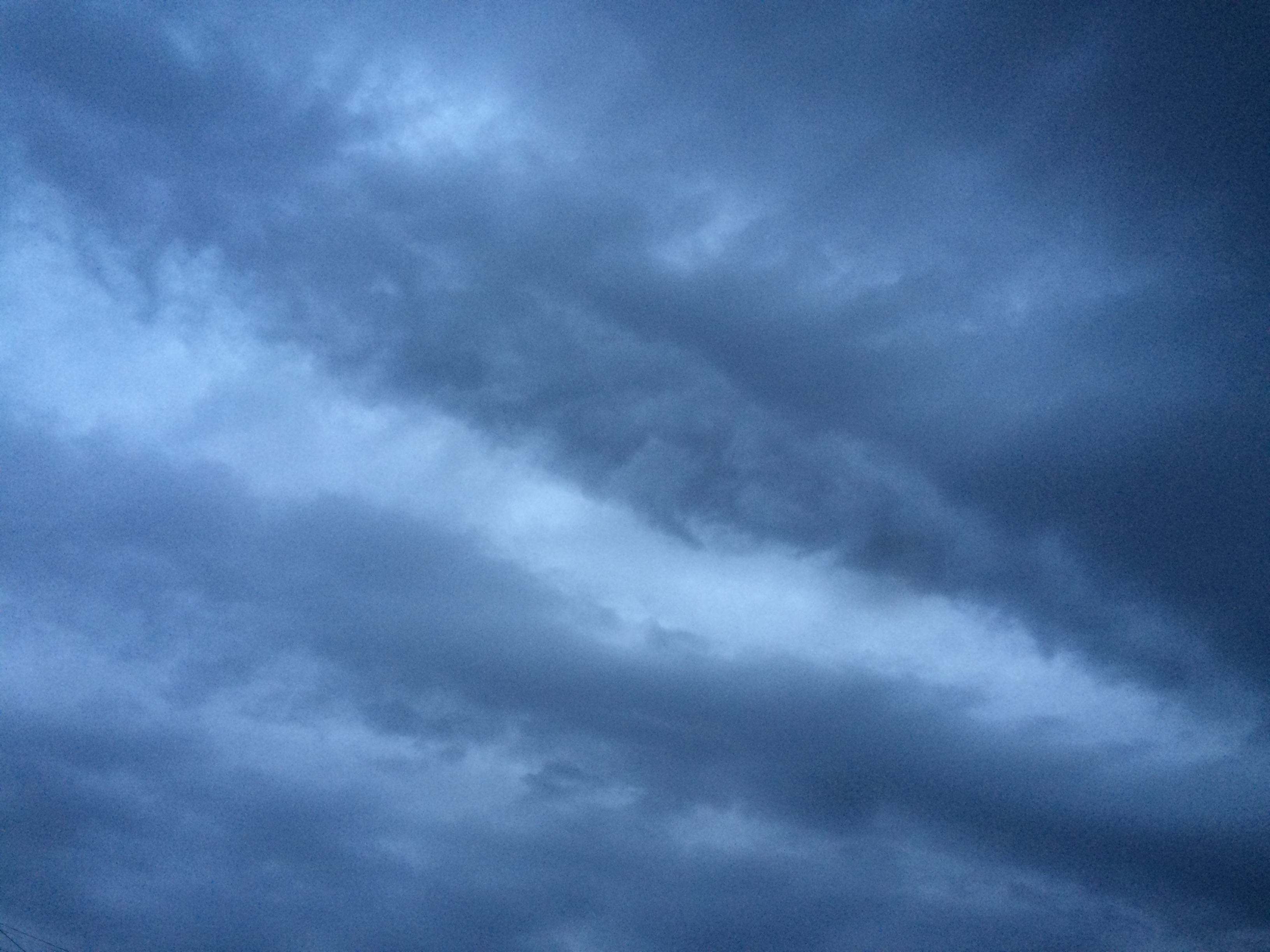 No.28860-1 地震雲