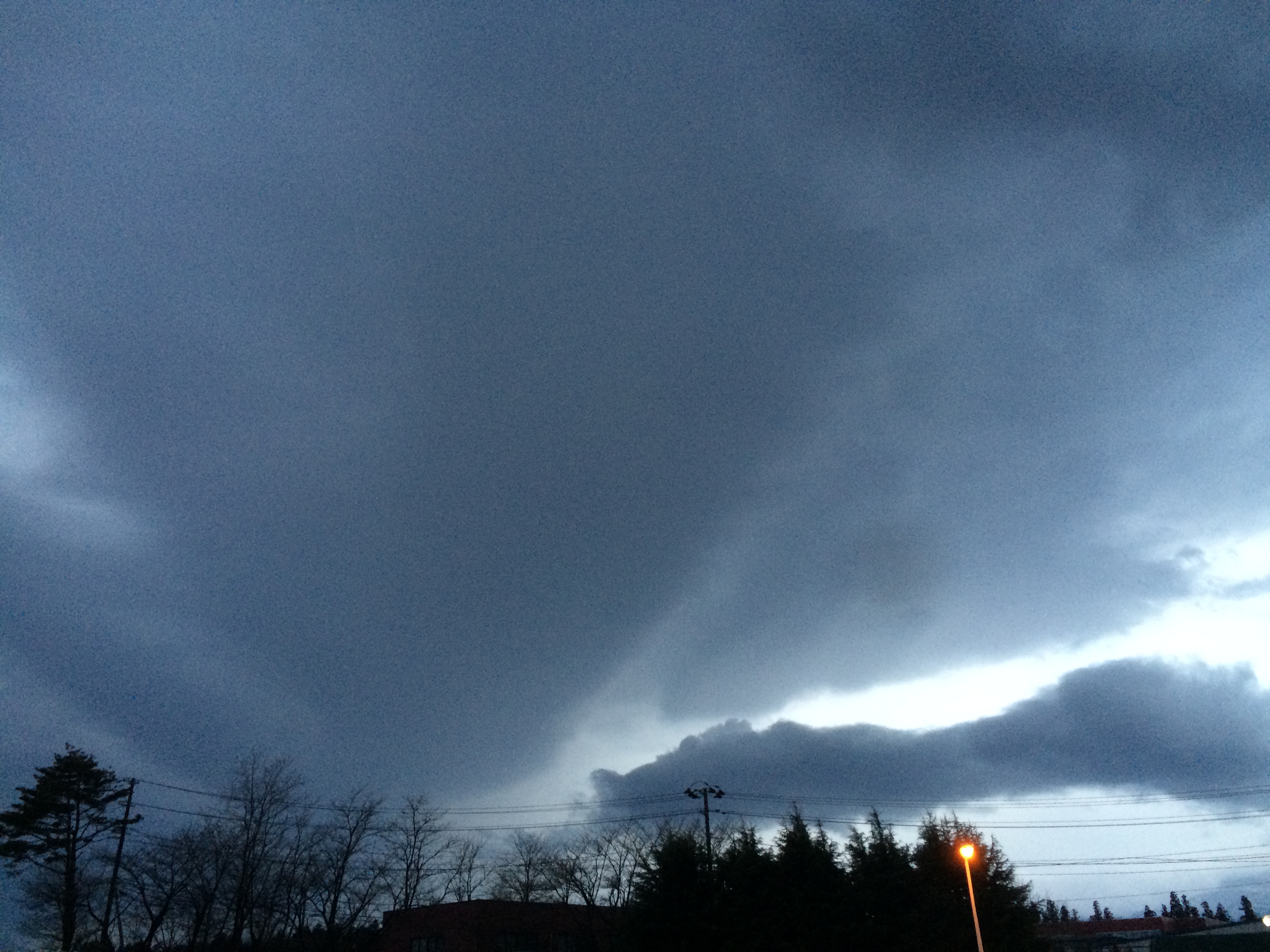 No.28863-1 地震雲