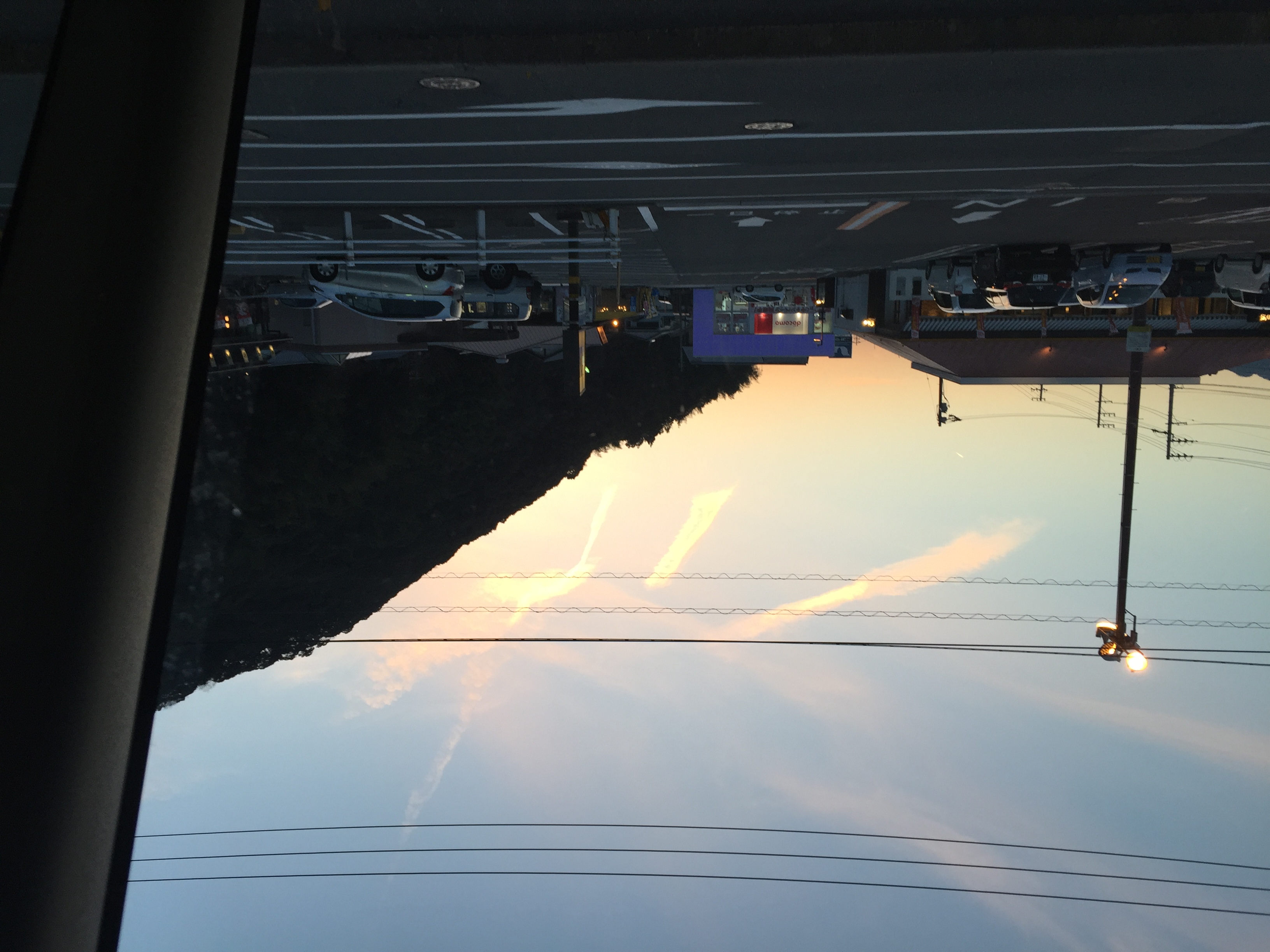 No.28888-1 地震雲