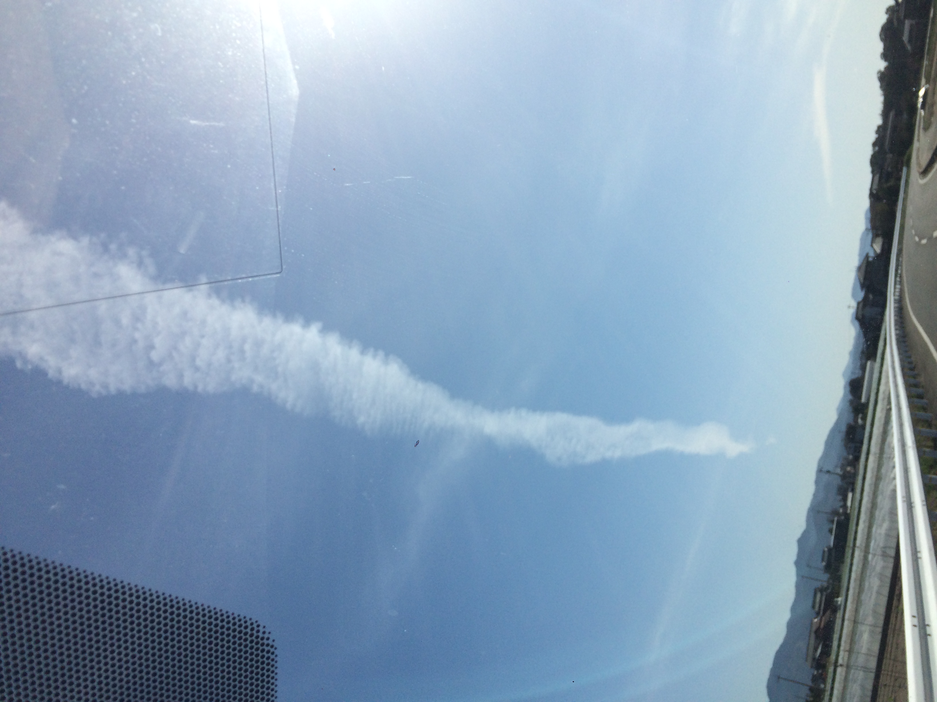 No.28965-1 地震雲