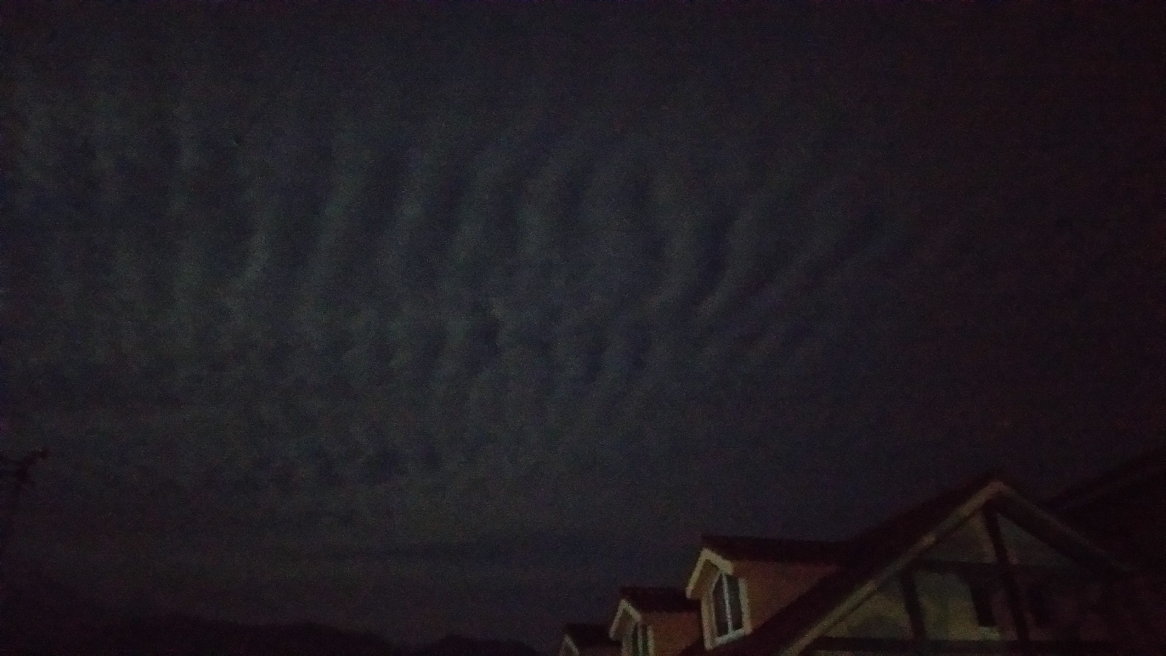 No.28974-1 地震雲