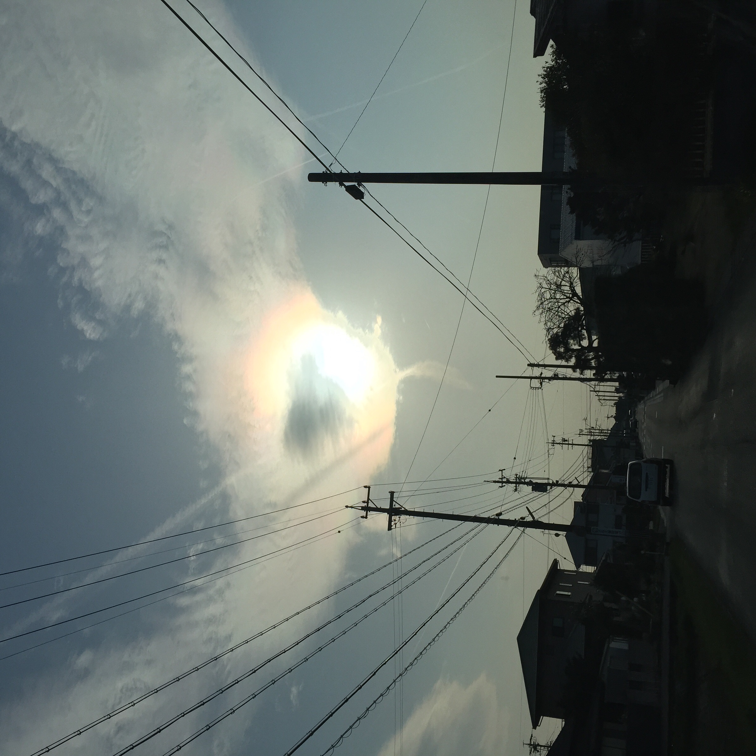 No.28975-1 地震雲