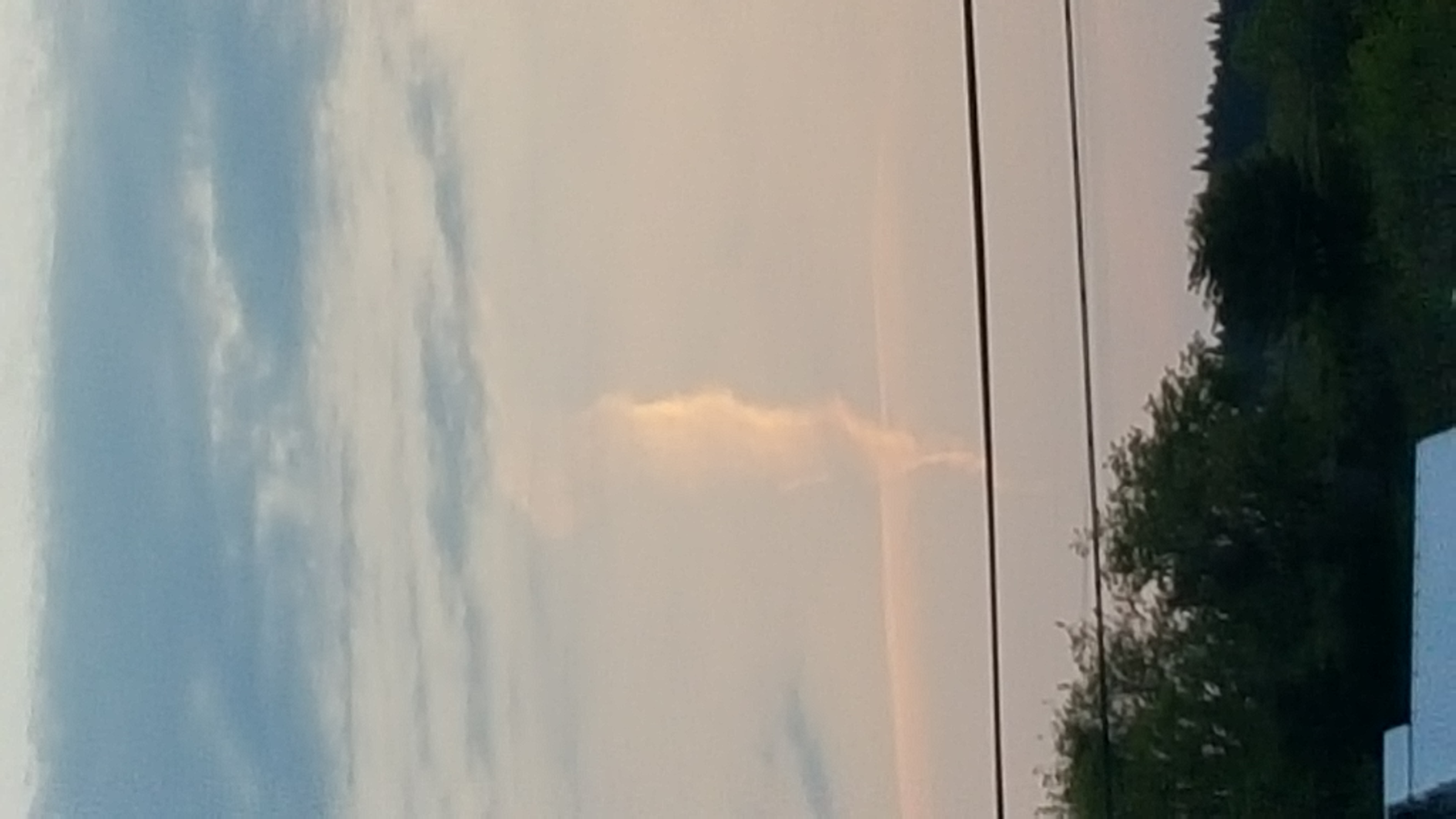 No.29242-1 地震雲