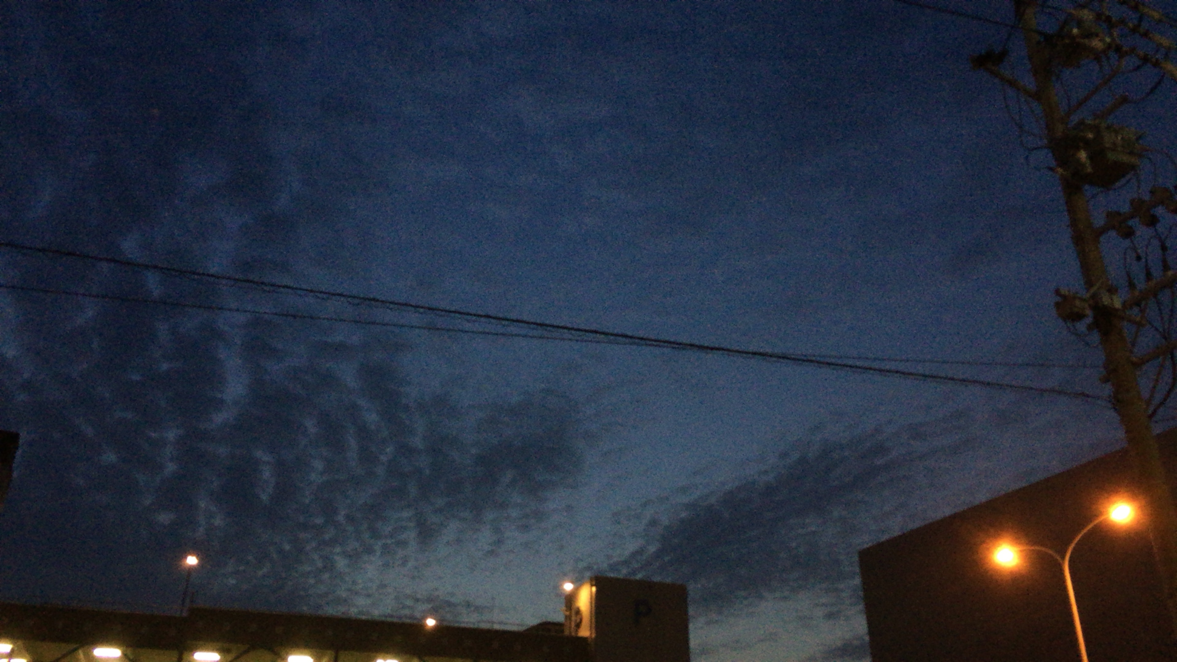 No.29322-1 地震雲