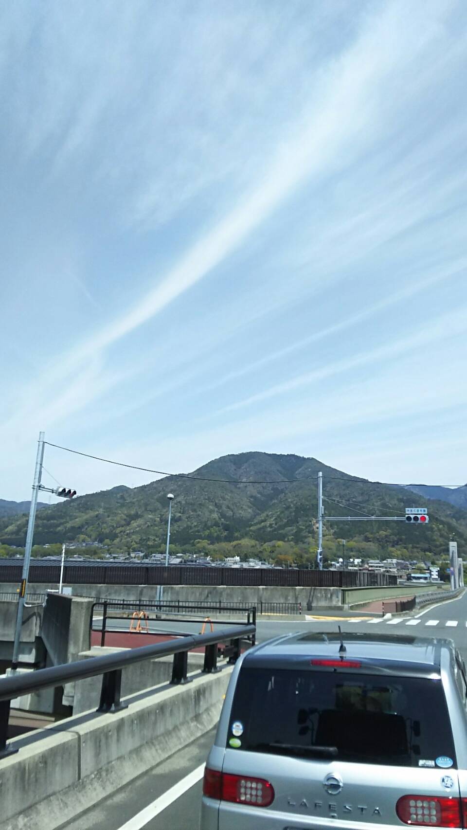 No.29328-1 地震雲