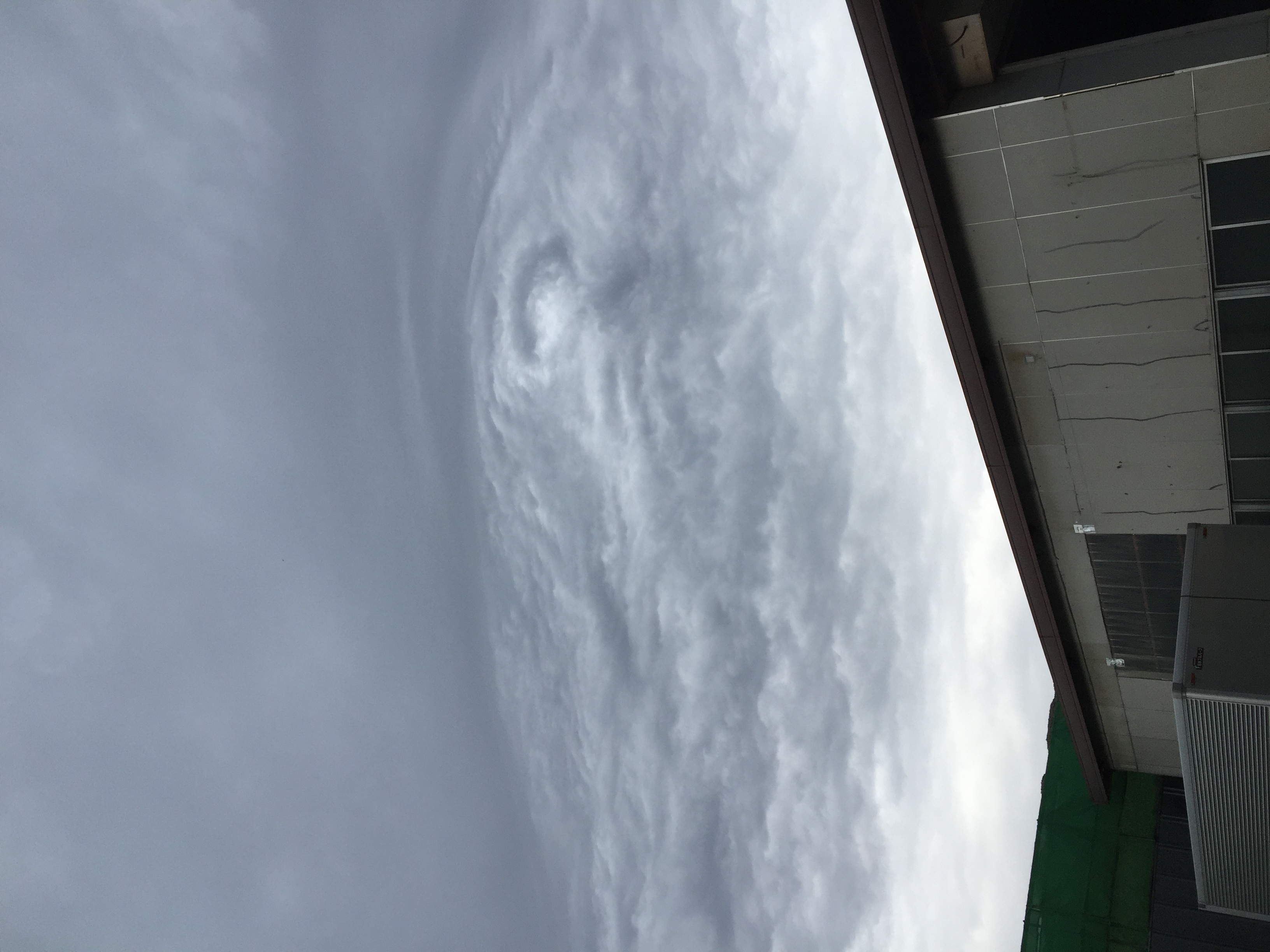 No.29422-1 地震雲