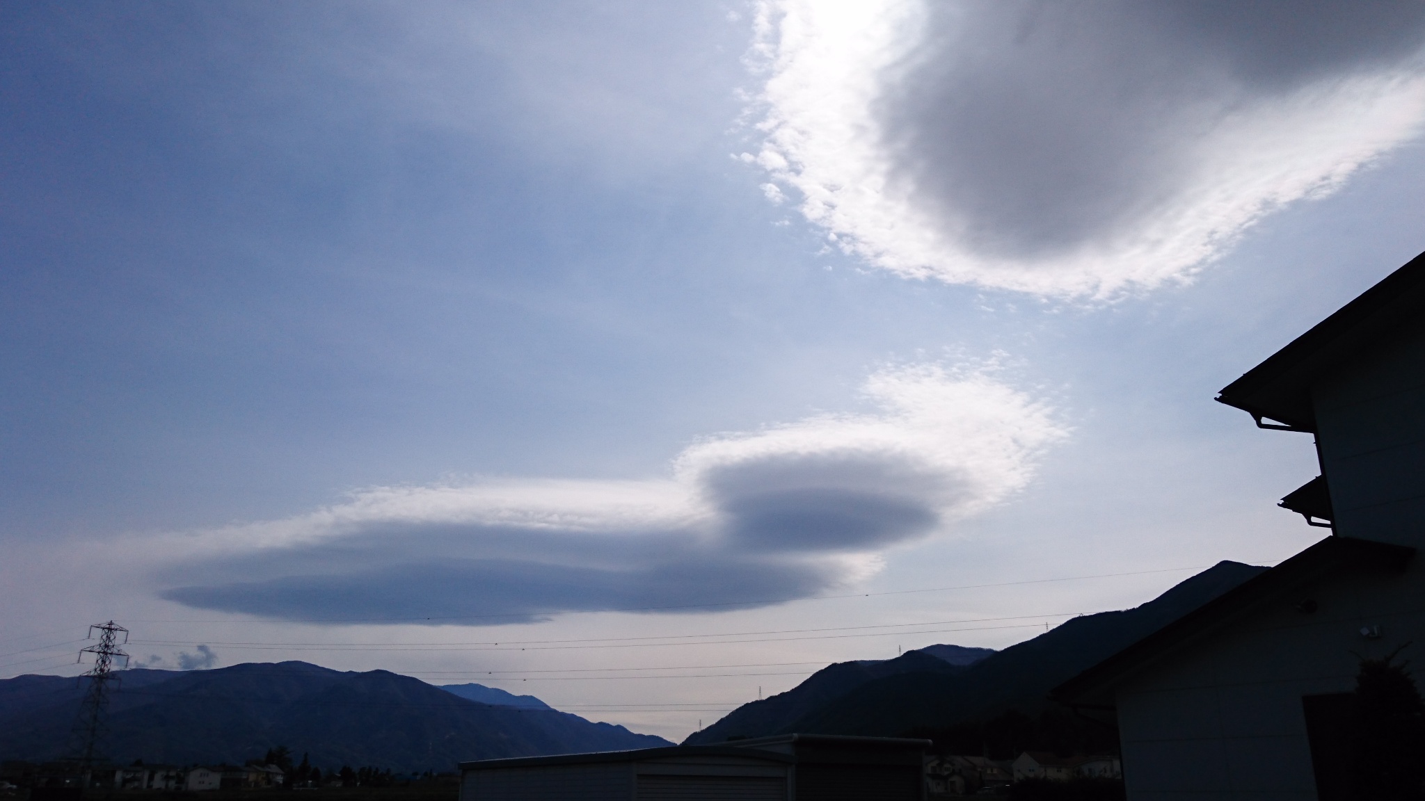 No.29592-1 地震雲