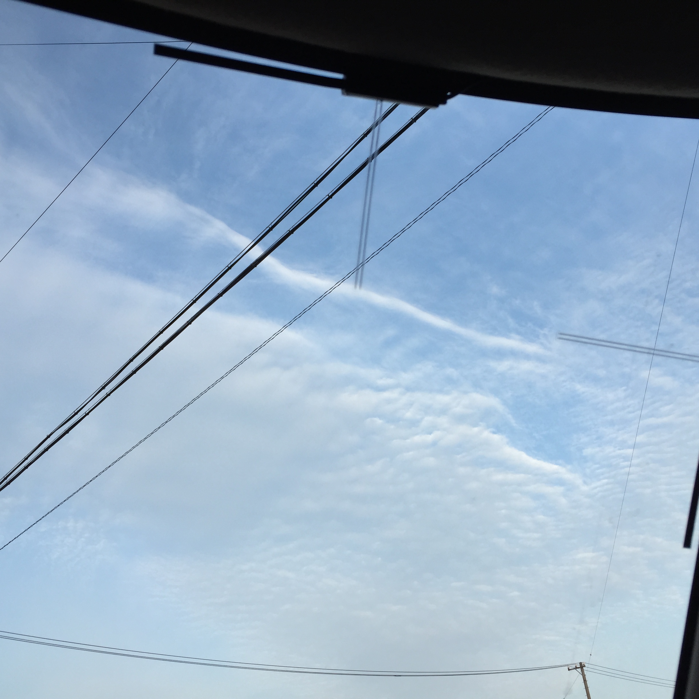 No.29658-1 地震雲