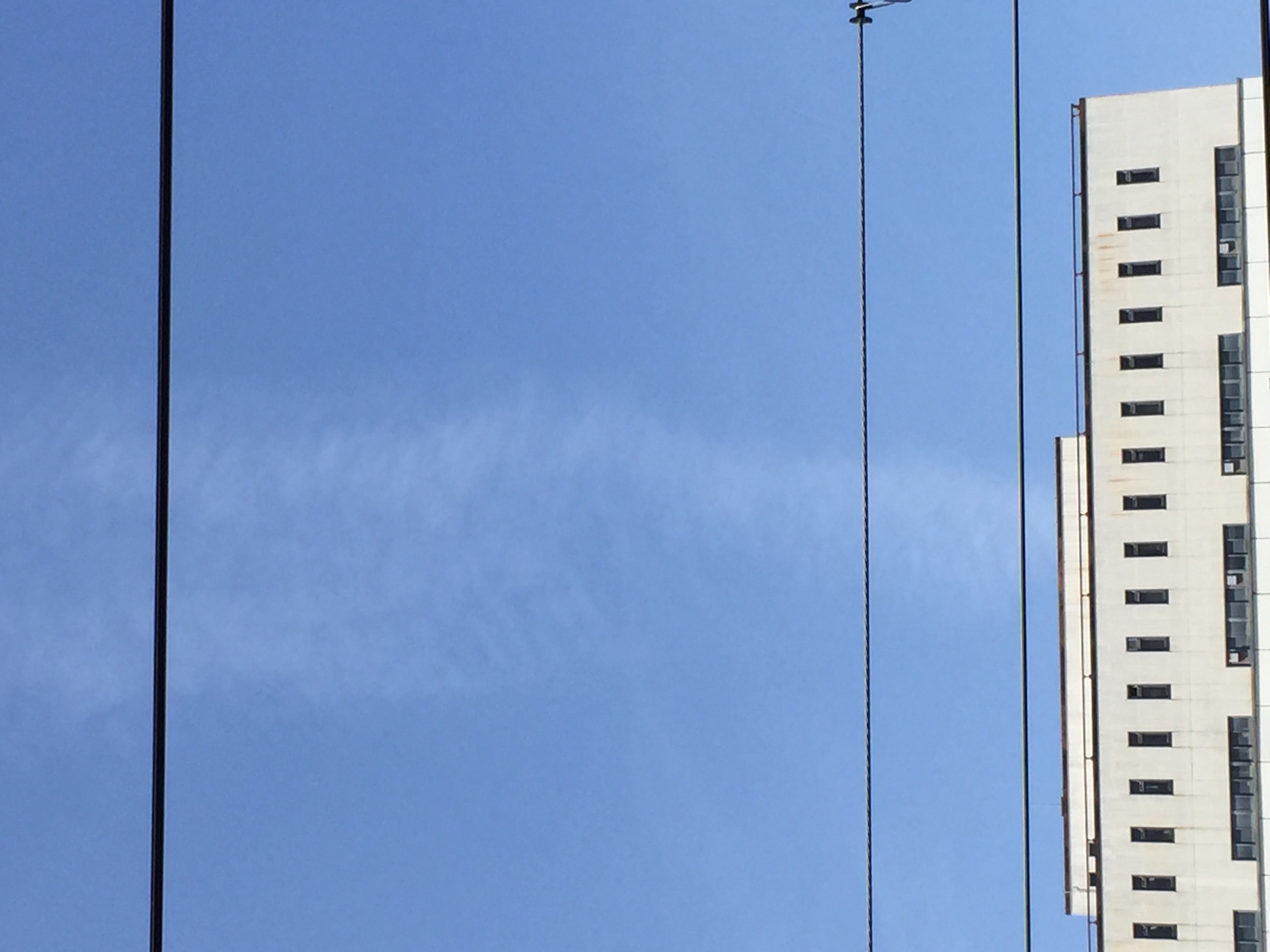 No.29729-1 地震雲