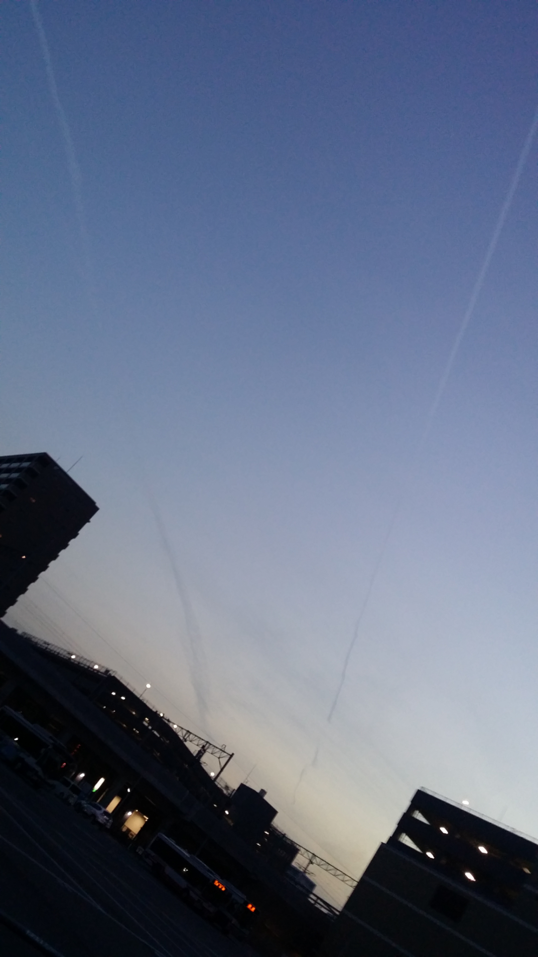 No.29923-1 地震雲