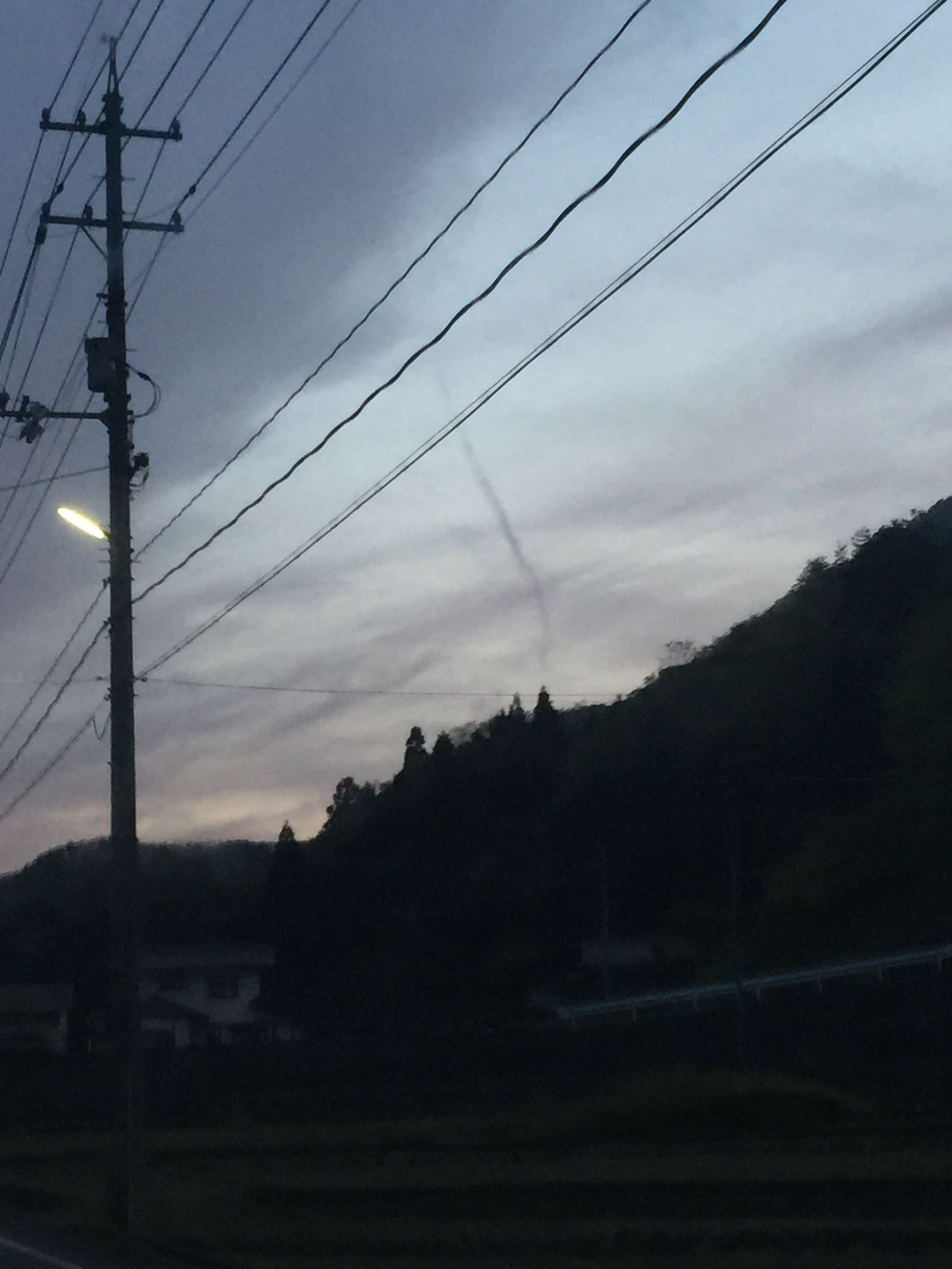 No.30025-1 地震雲