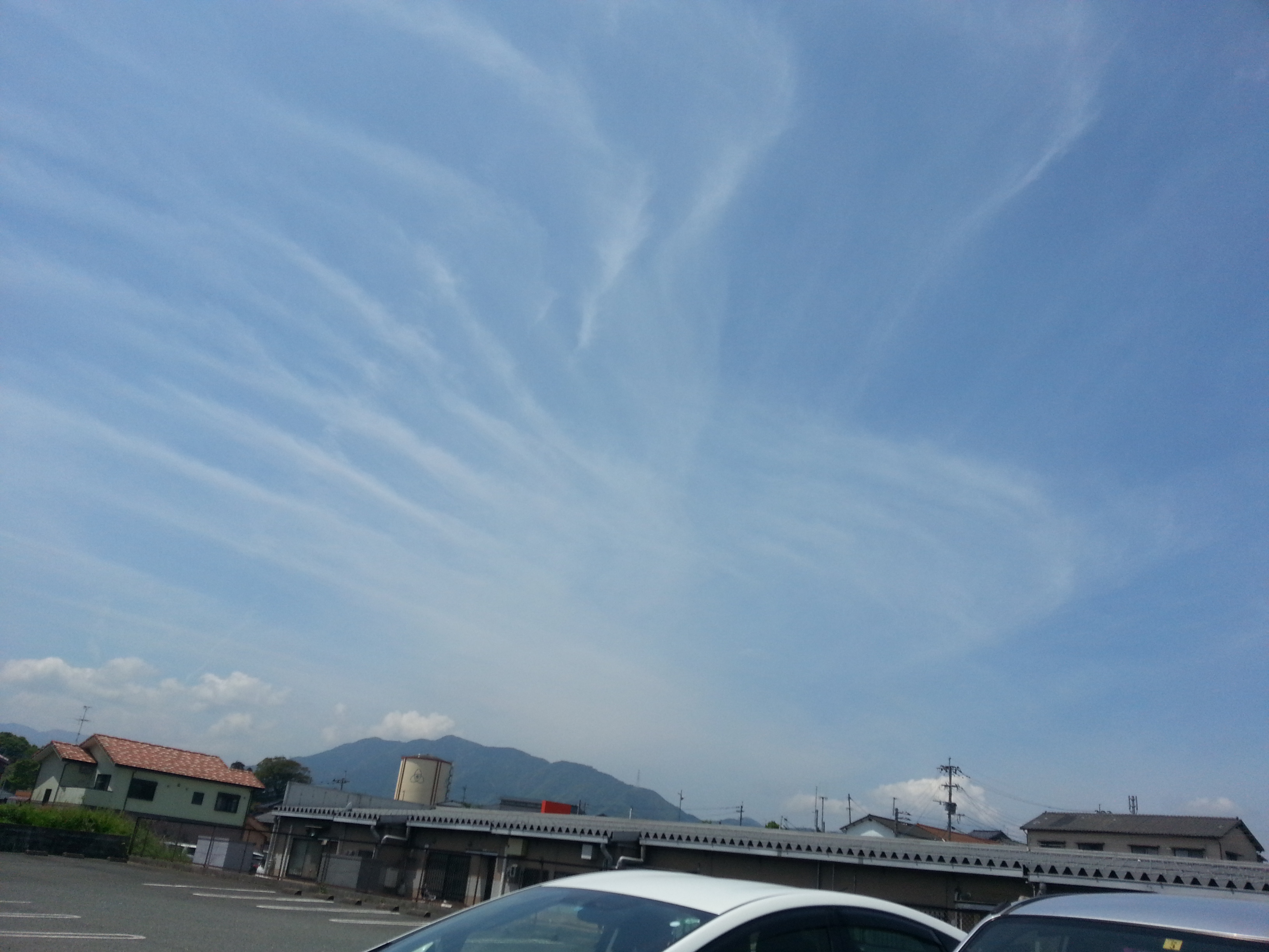 No.30073-1 地震雲